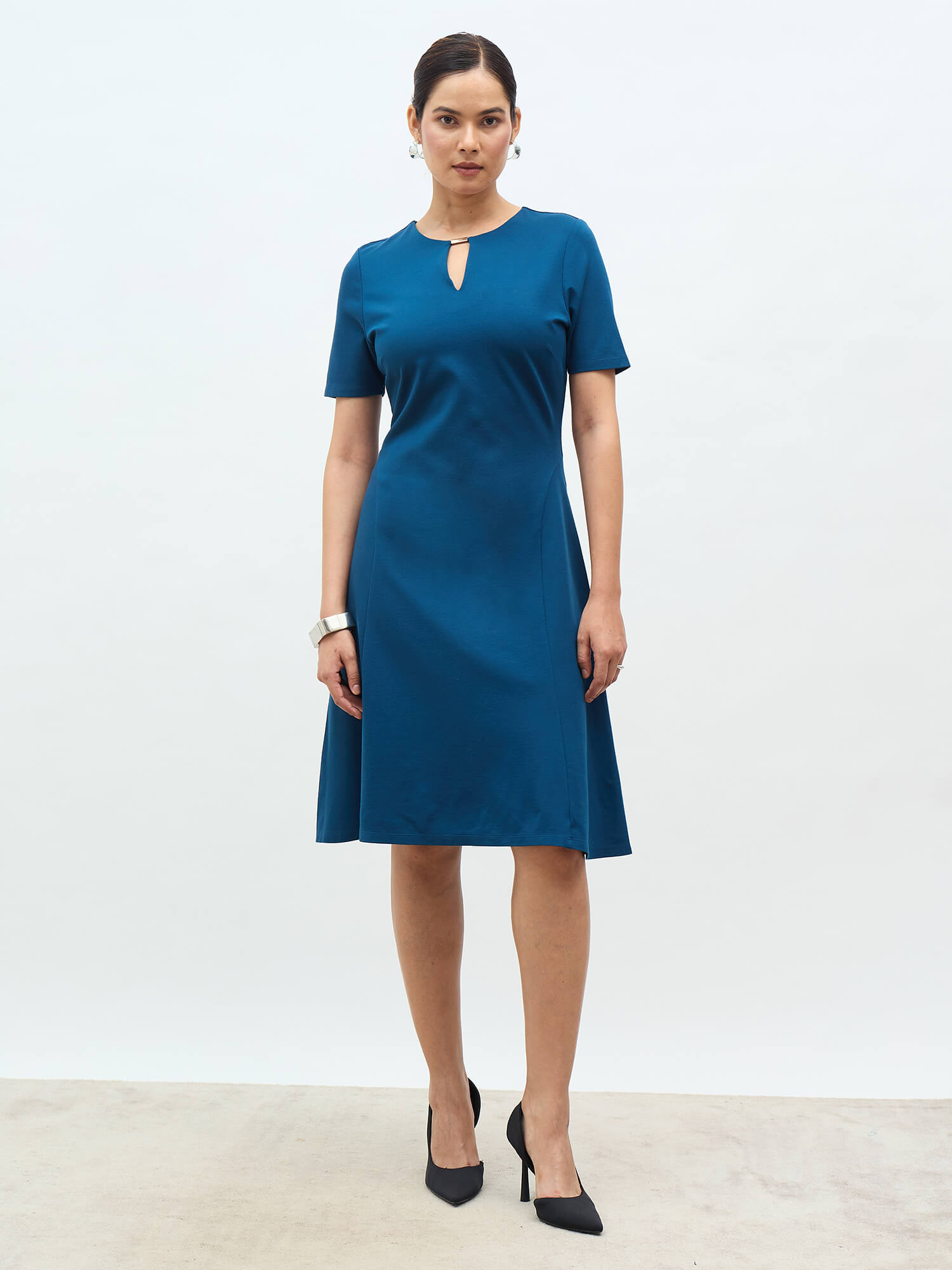 Laurelina Keyhole Trim Detail Dress-Teal