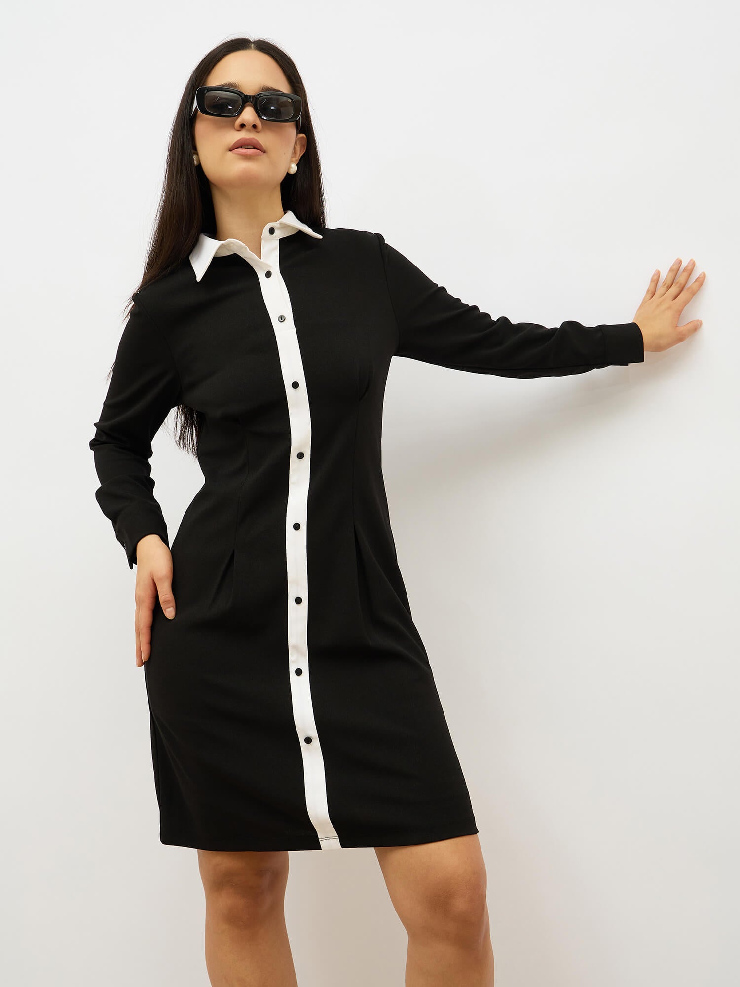 Chelsea Contrast Detail Shift Dress-Black&White