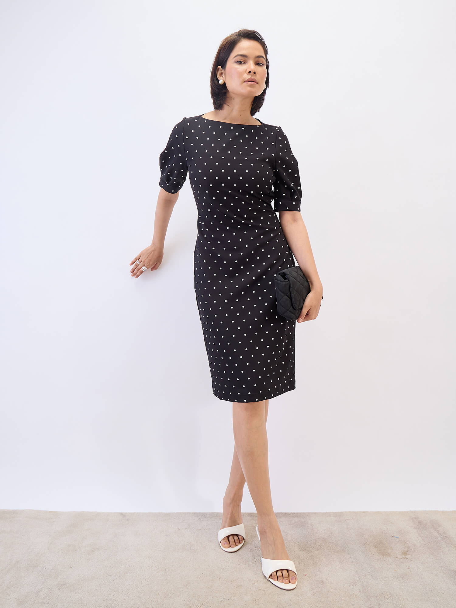 Felix Puffed Sleeve Shift Dress-Black