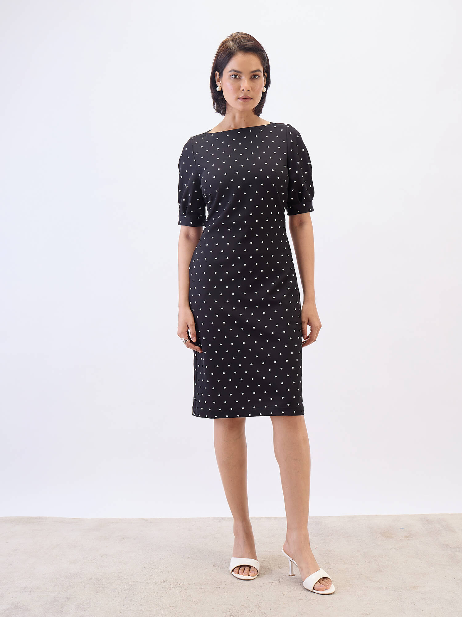 Felix Puffed Sleeve Shift Dress-Black