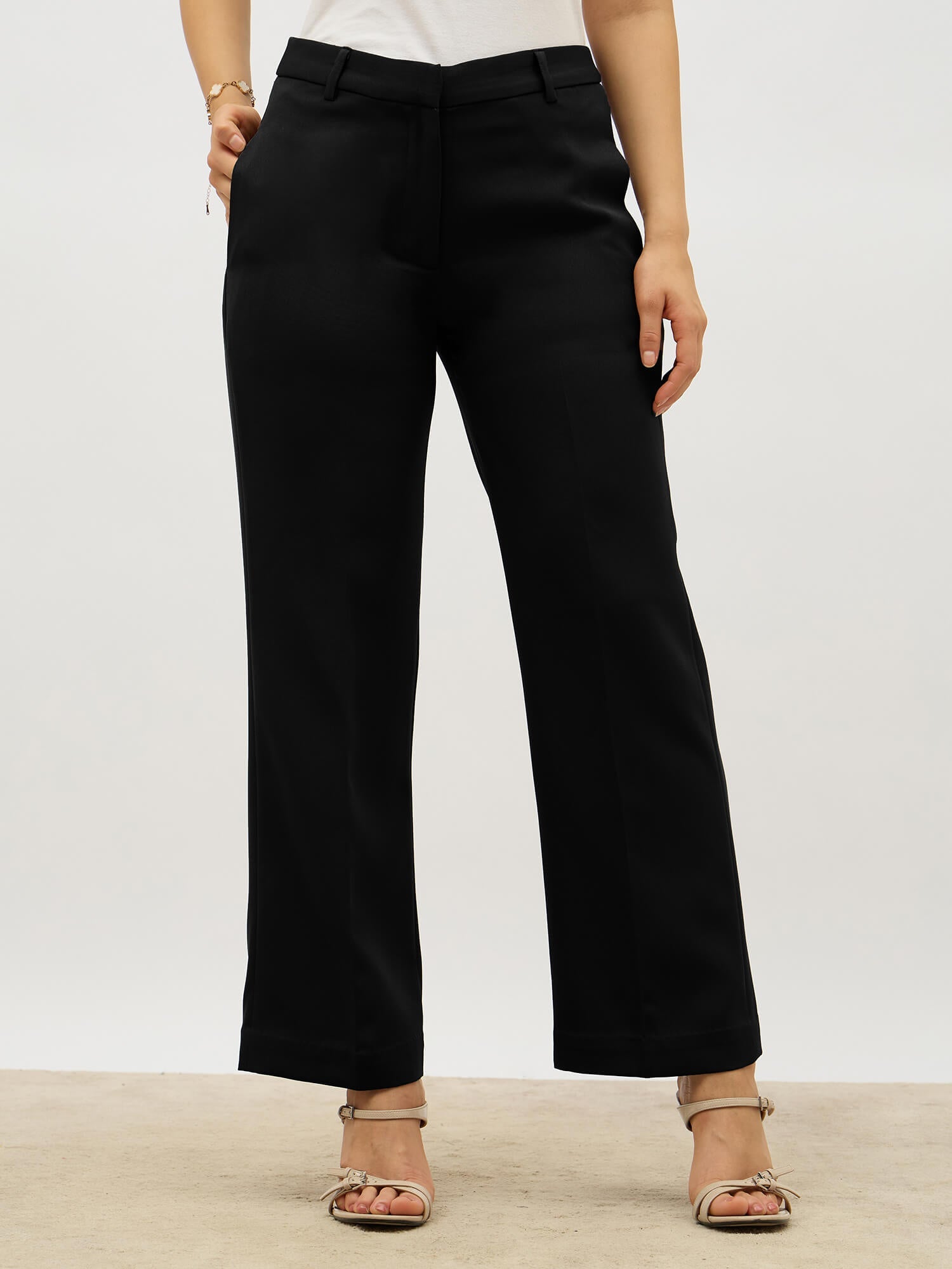 Tirana Mid Rise Straight Trousers-Black