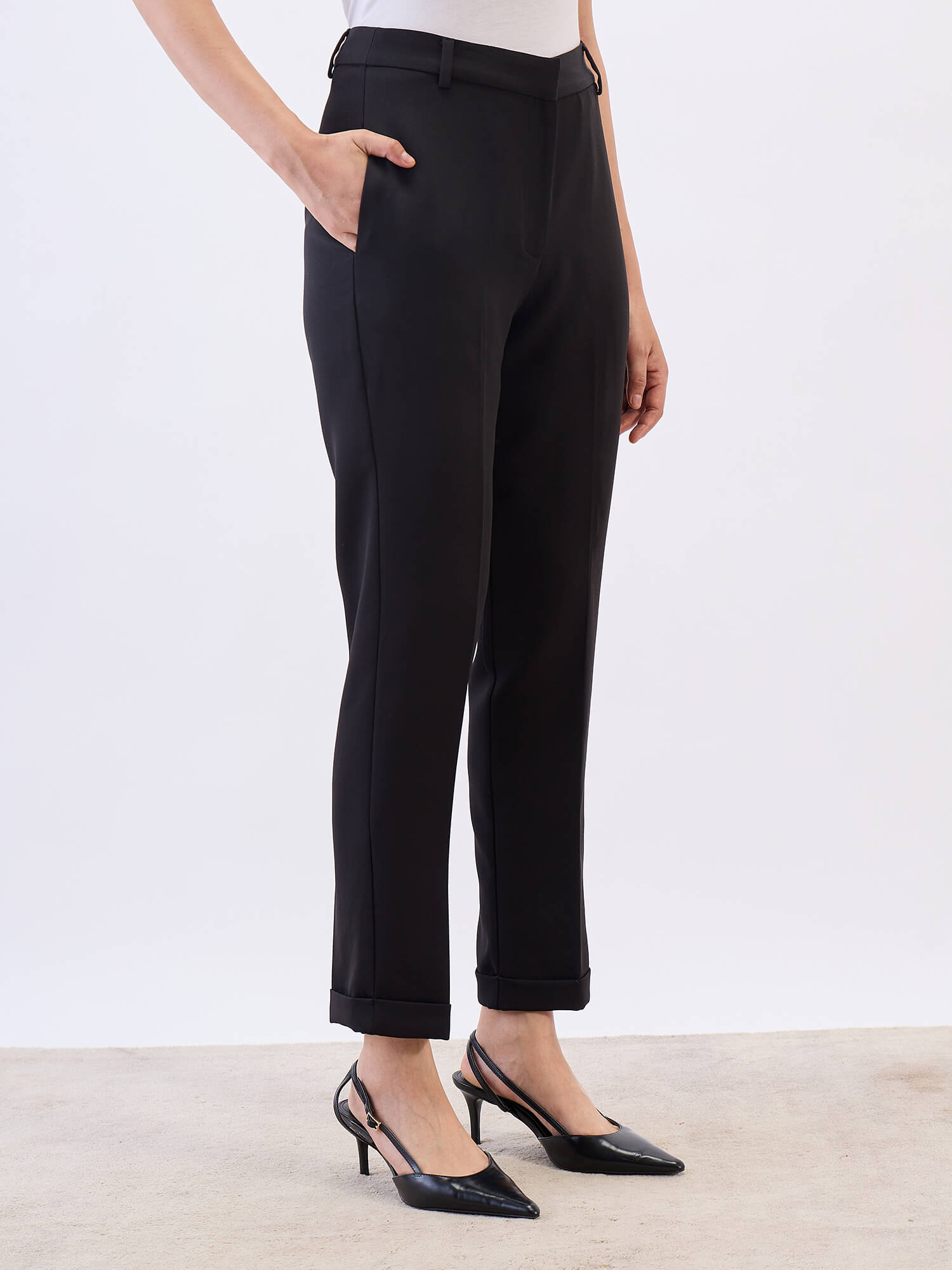 Lester Slim Fit Mid Rise Pant-Black