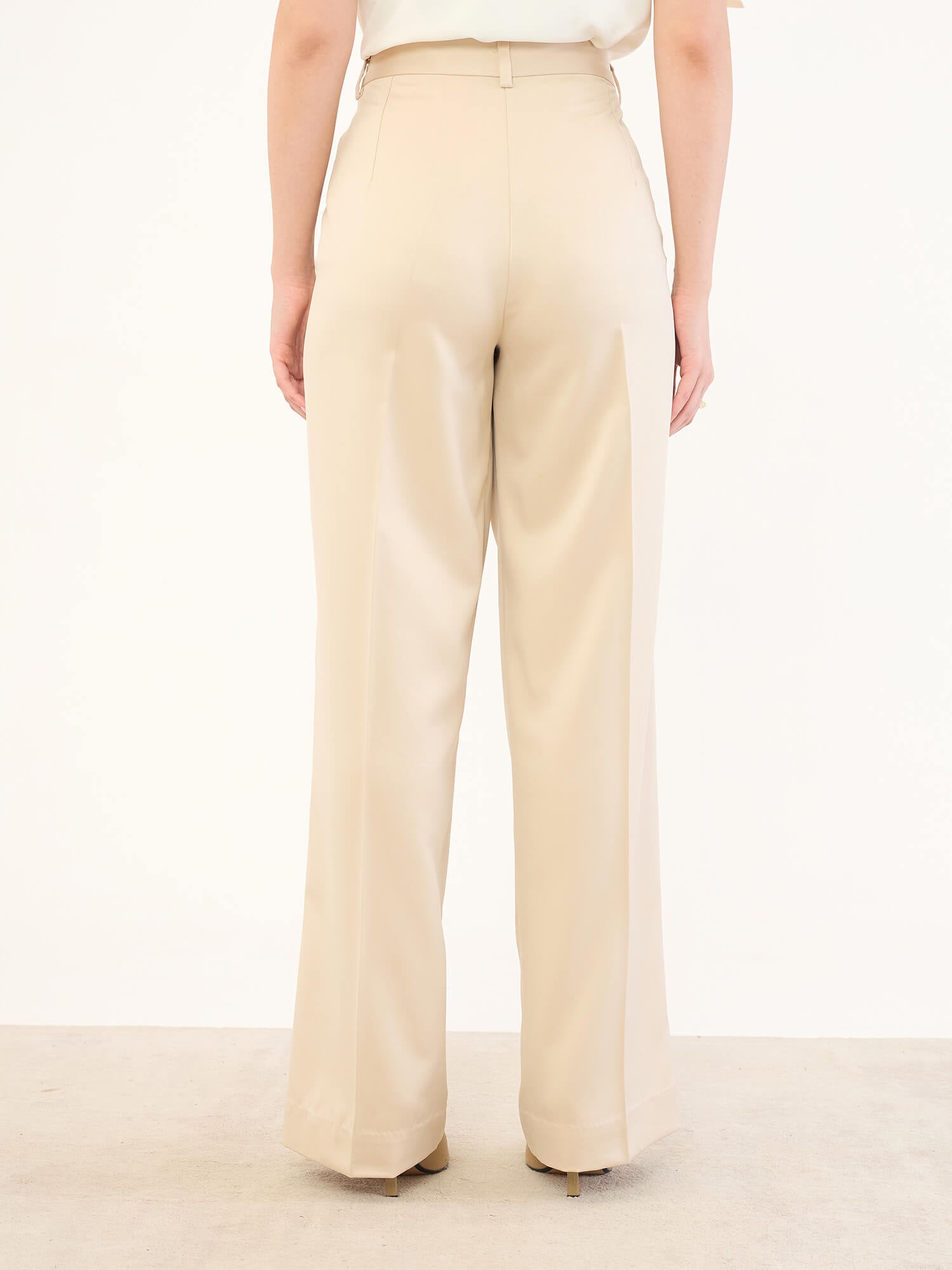 Sway Mid Rise Pleated Front Pants-Cream