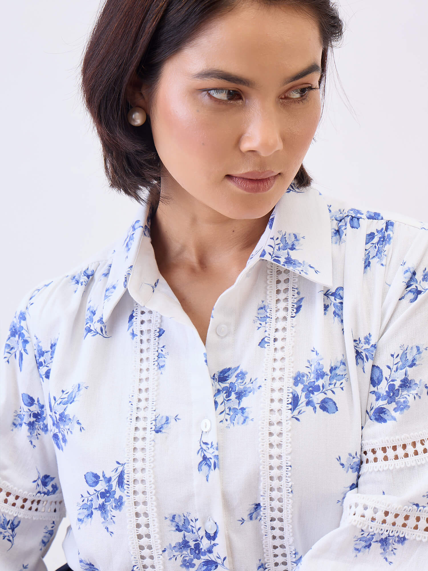 Aloha Lace Puff sleeve shirt-White
