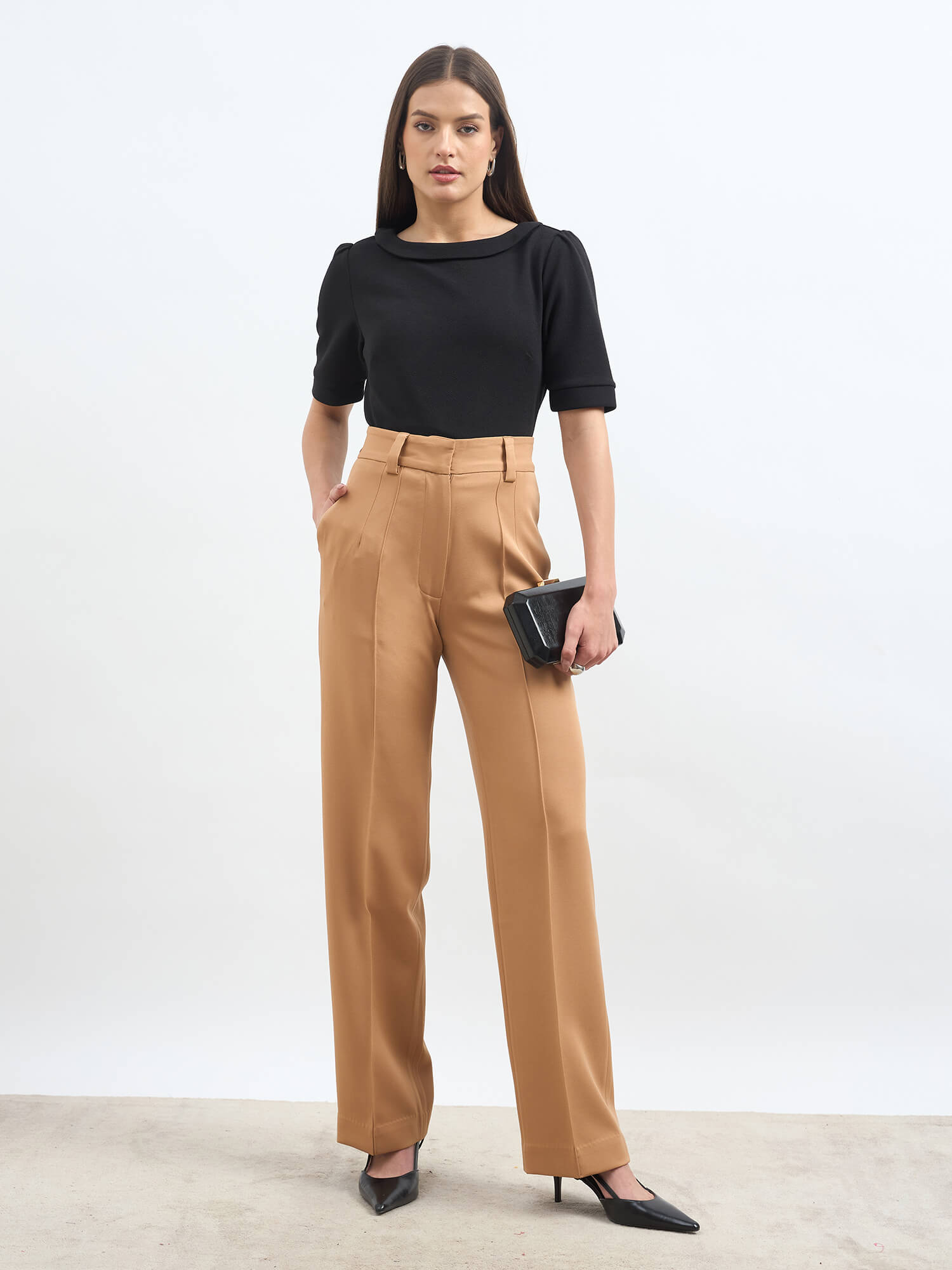 Chia Wide cuff-button detail top - Black