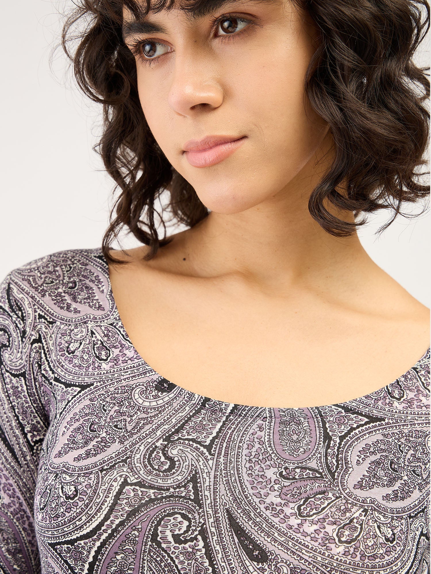 Tender Paisley Scoop Neck T-Shirt-Blue