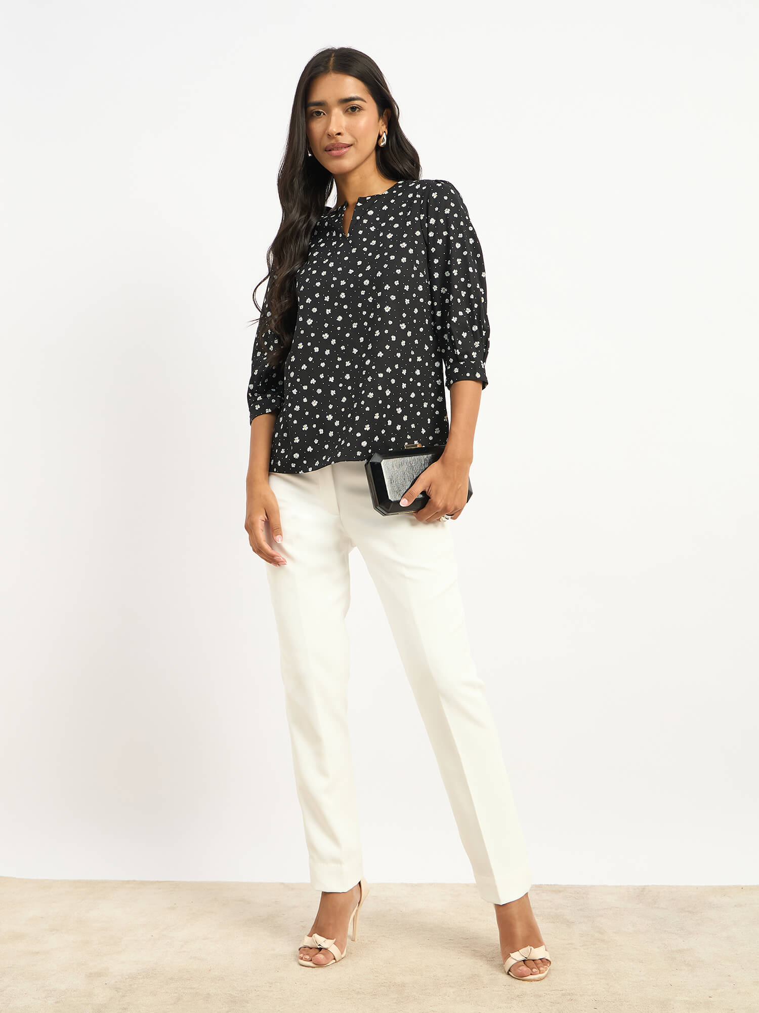 Gracie Puffed Sleeves Top - Black