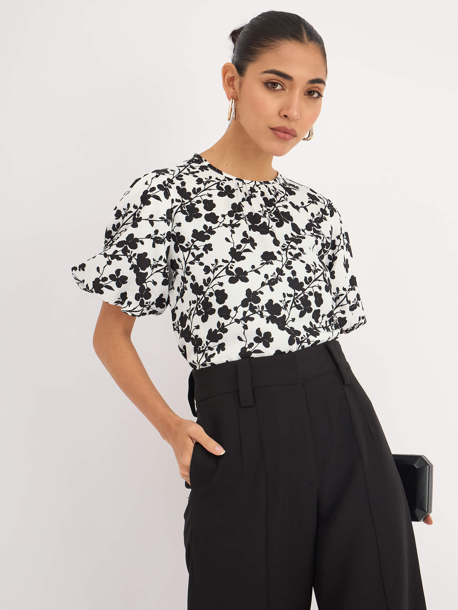 Myla Pleated Neck Puff Sleeve Top - Black & White - SALT Attire