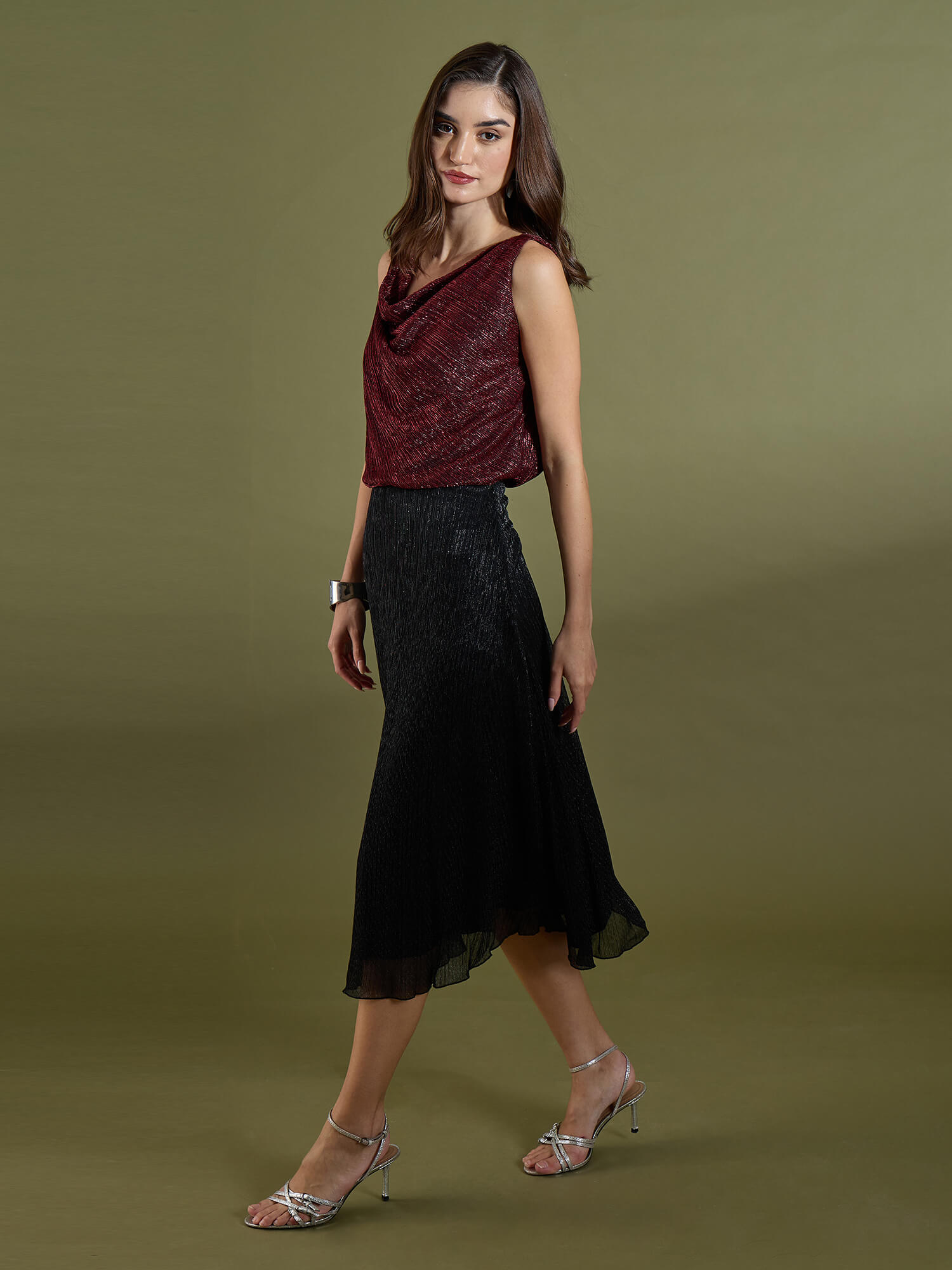 Delora Plisse Cowl Neckline Top - Red