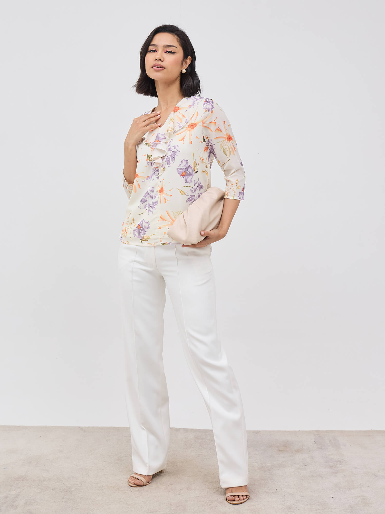 Midnight Kiss-Floral V-neck ruffle top - Off White