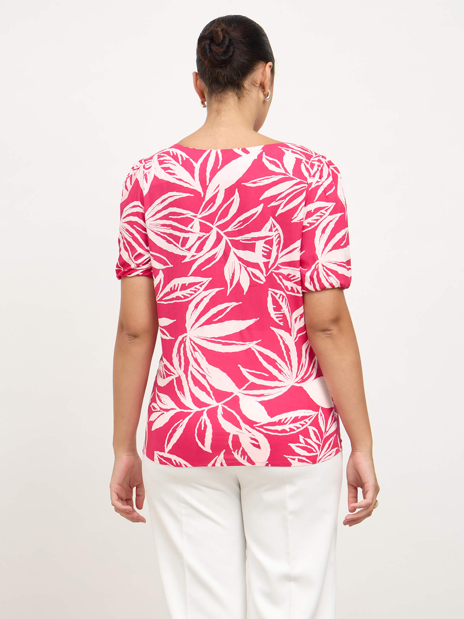 Nebula Round Neck Puff sleeve top-Pink