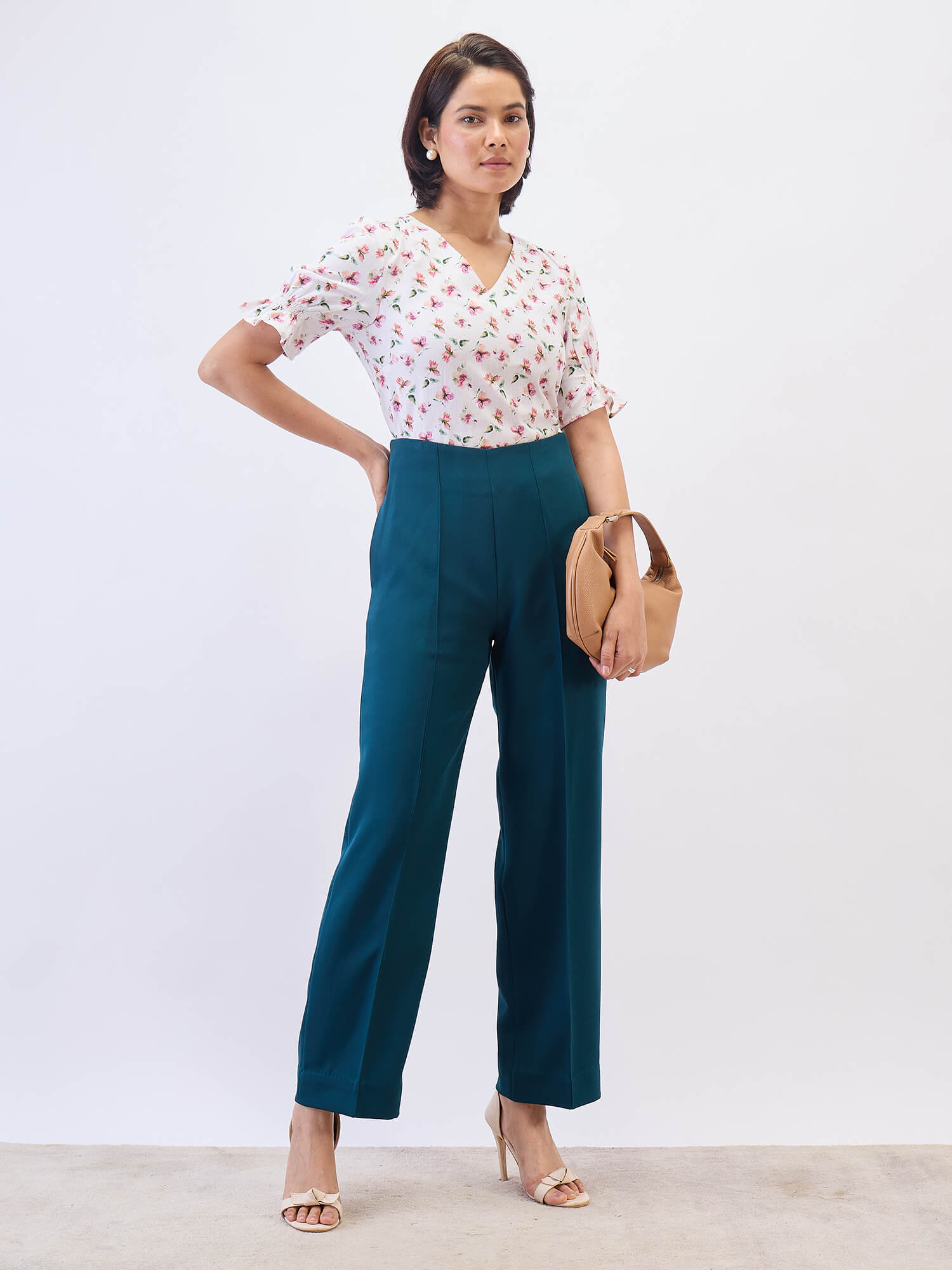 Mariel V neck puff sleeve top-pink&white