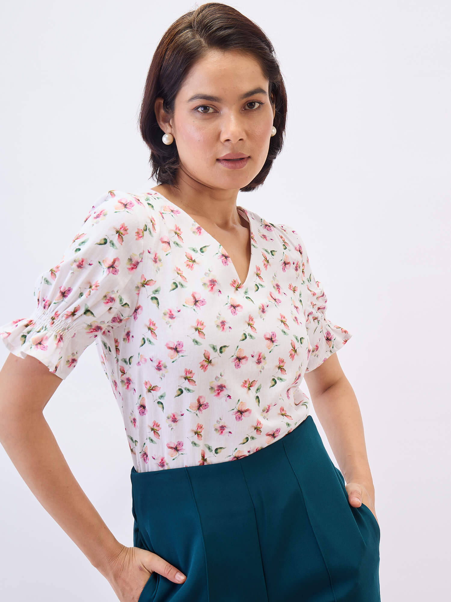 Mariel V neck puff sleeve top-pink&white