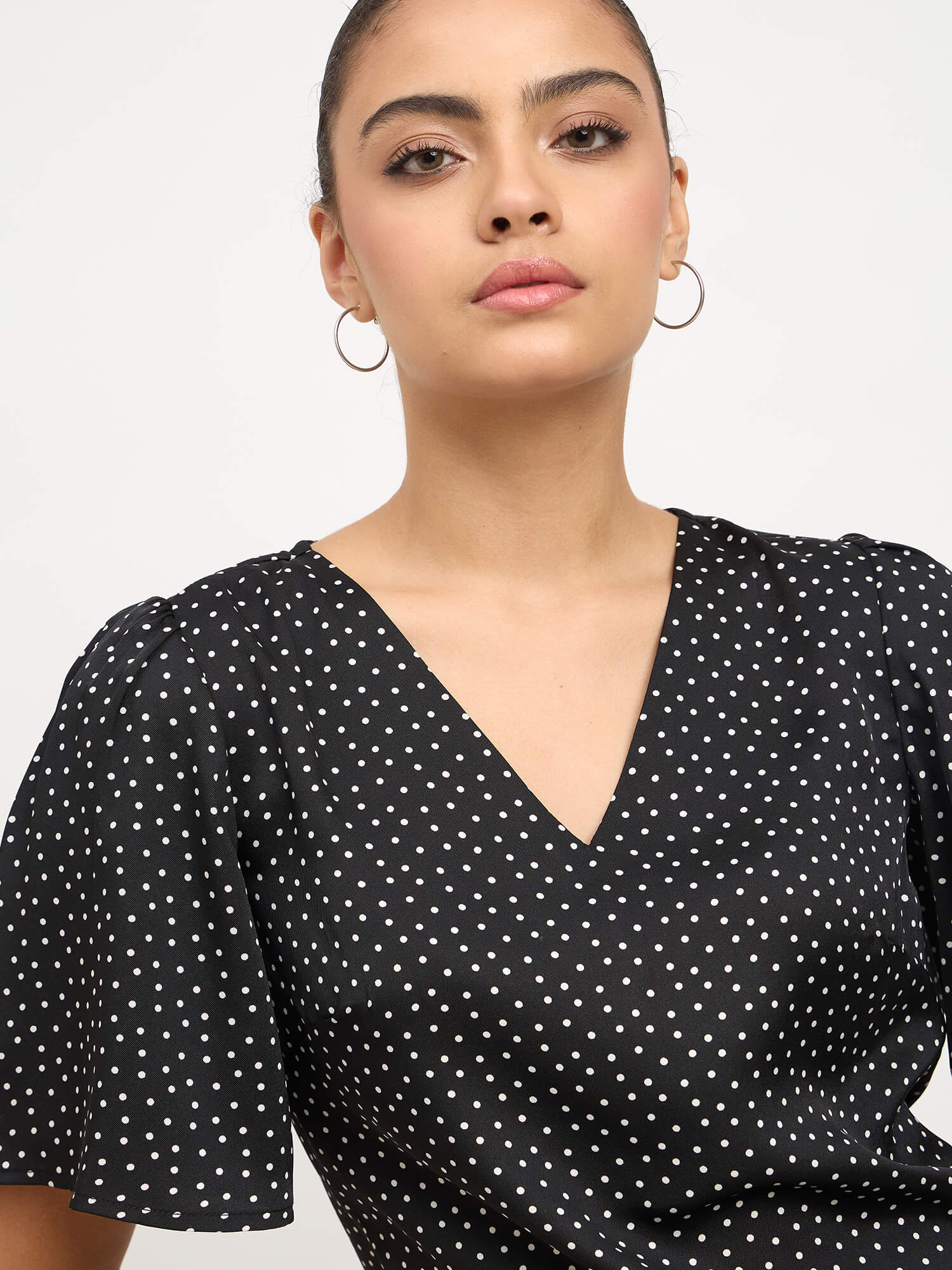 Elix Flared Sleeves V-neck Top-Black & White