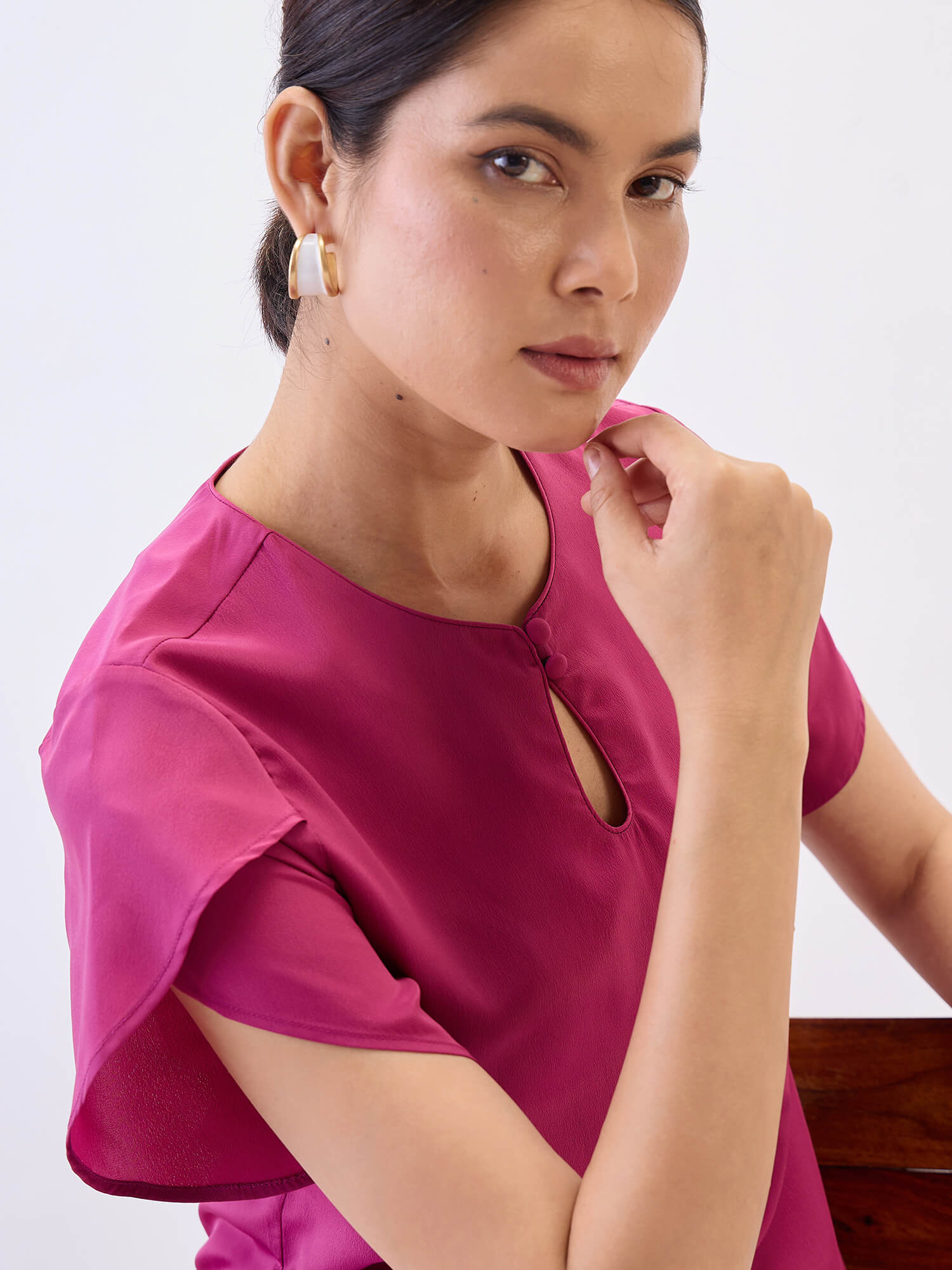 Briza Petal Sleeves Top-Magenta Pink