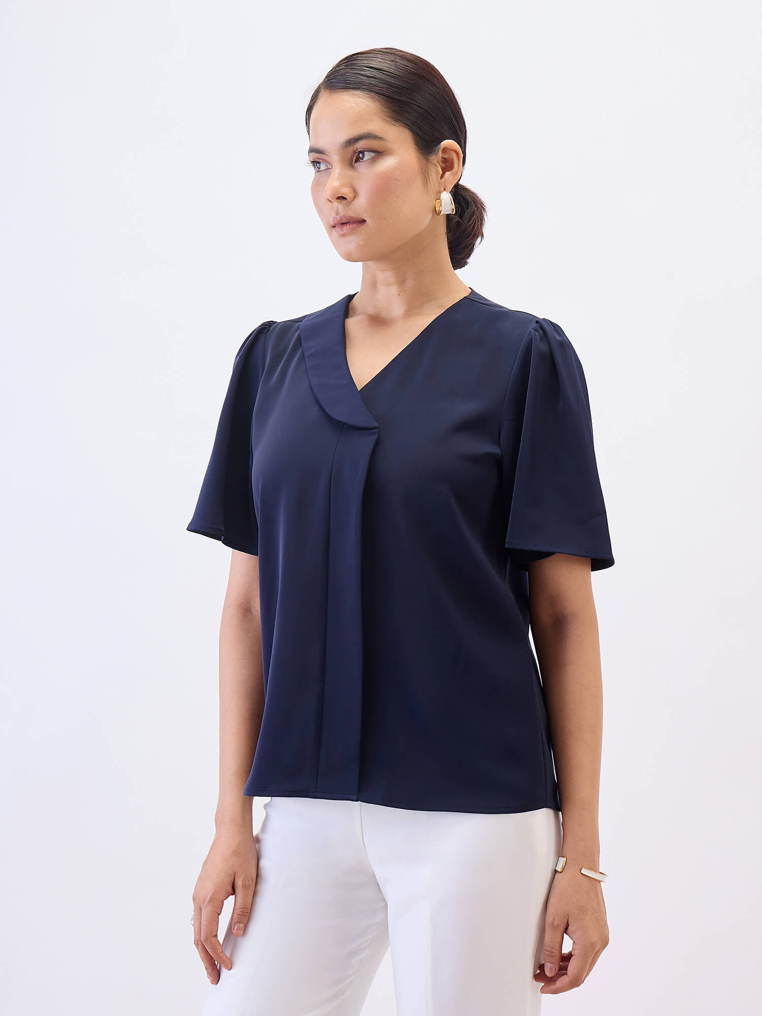 Cobble Asymmetric Collar Top-Navy