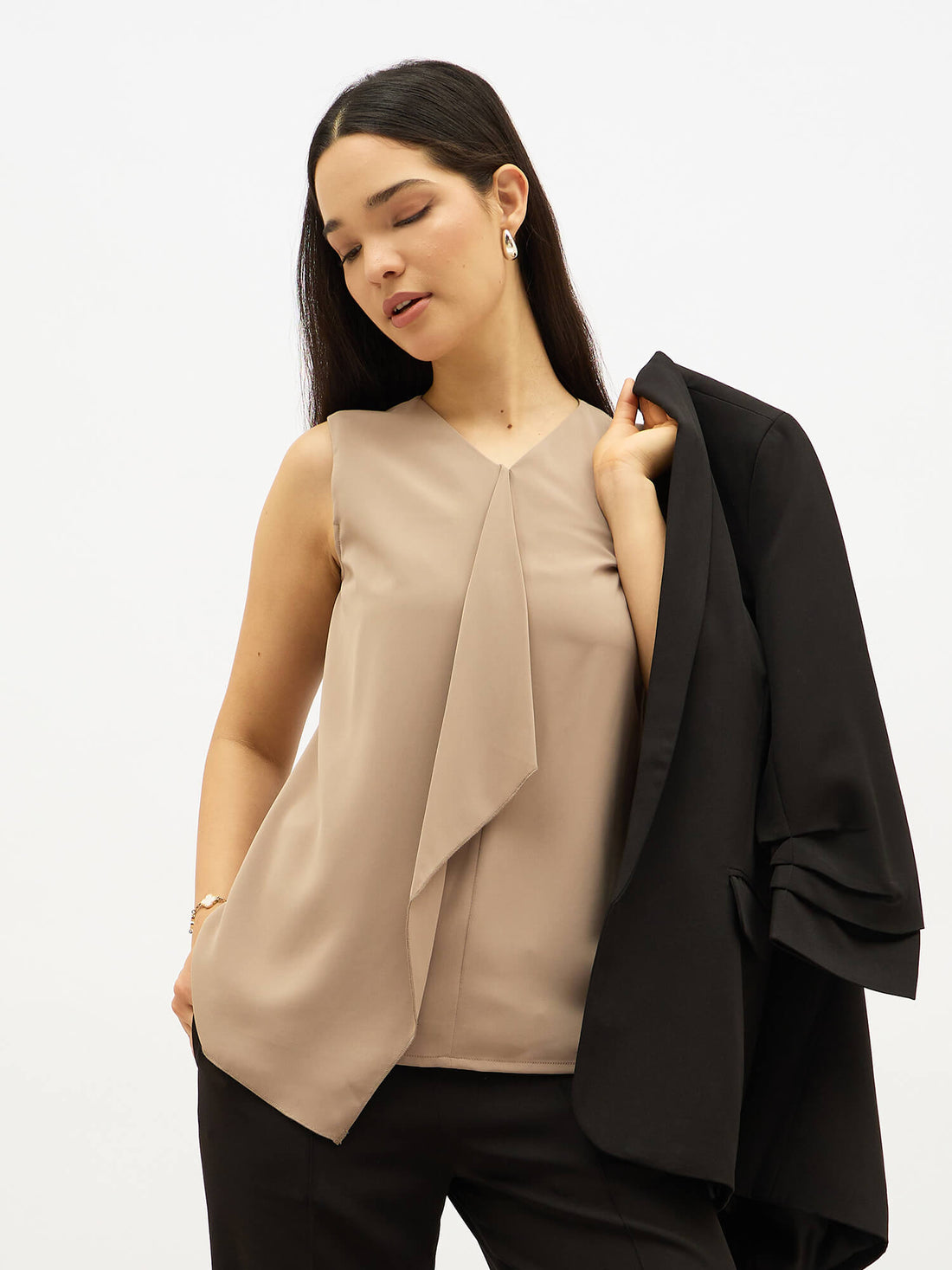 Disciplined Asymmetric front top-Taupe