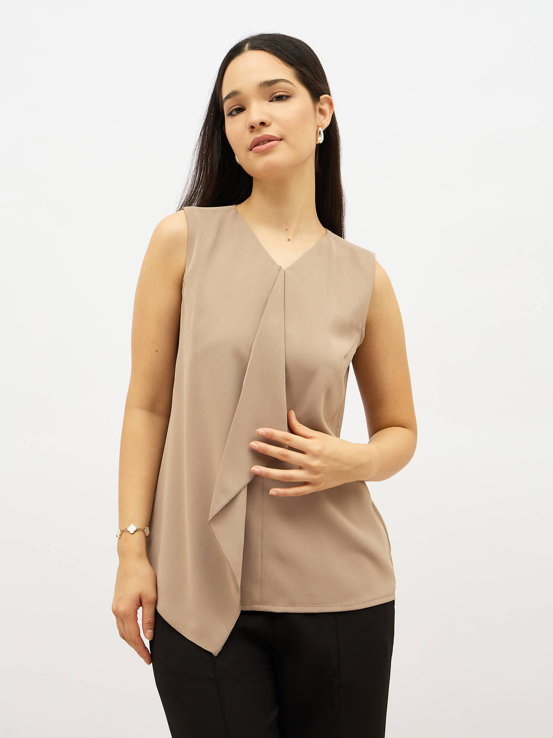 Disciplined Asymmetric front top-Taupe