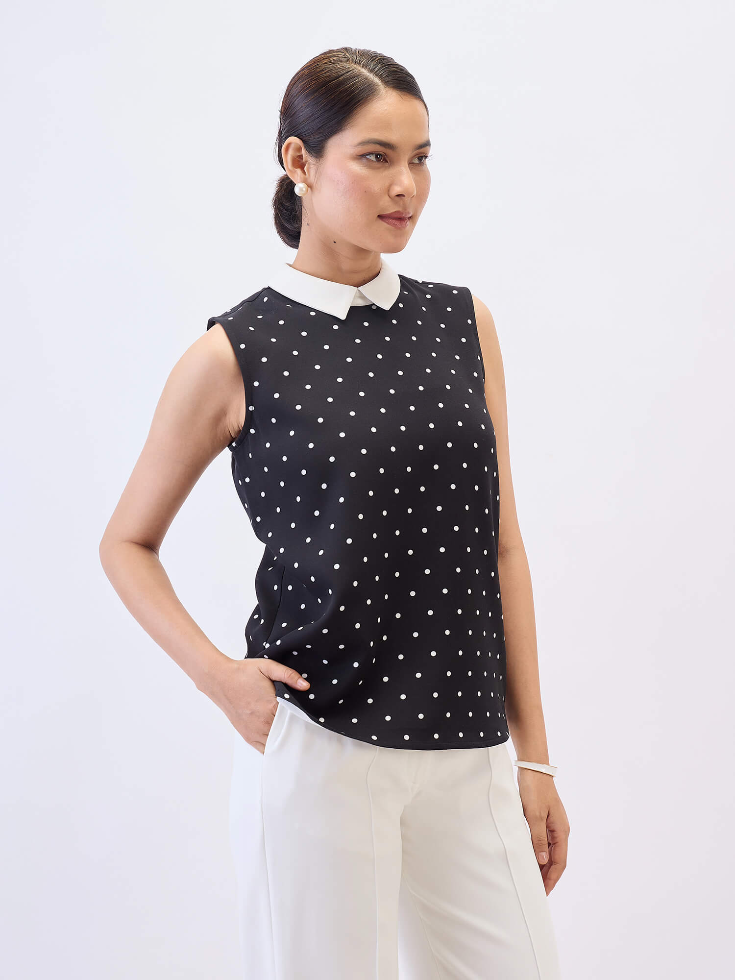 Elodie Contrast Collar Top-Black