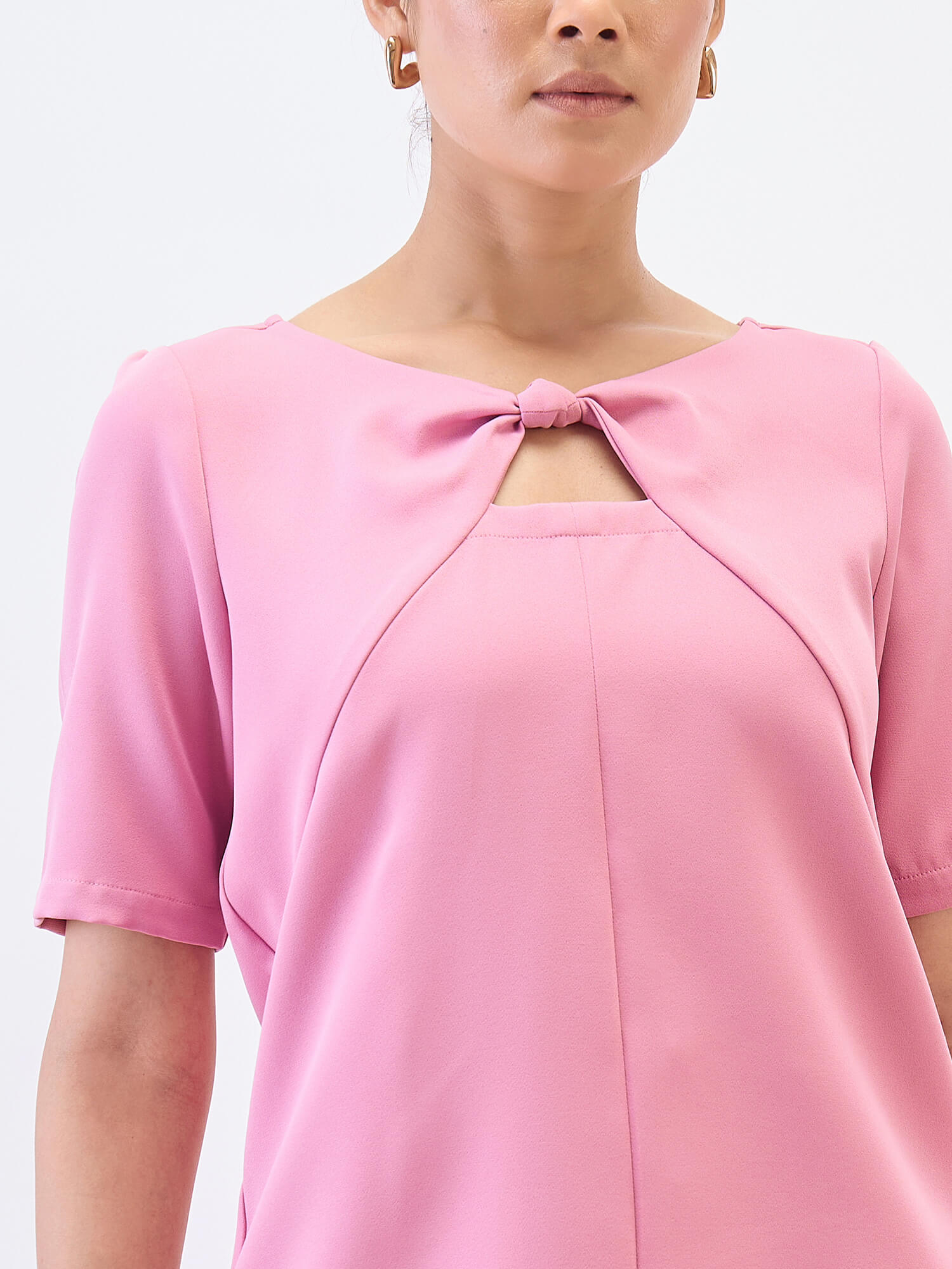Robust Knot Detail Top-Pink