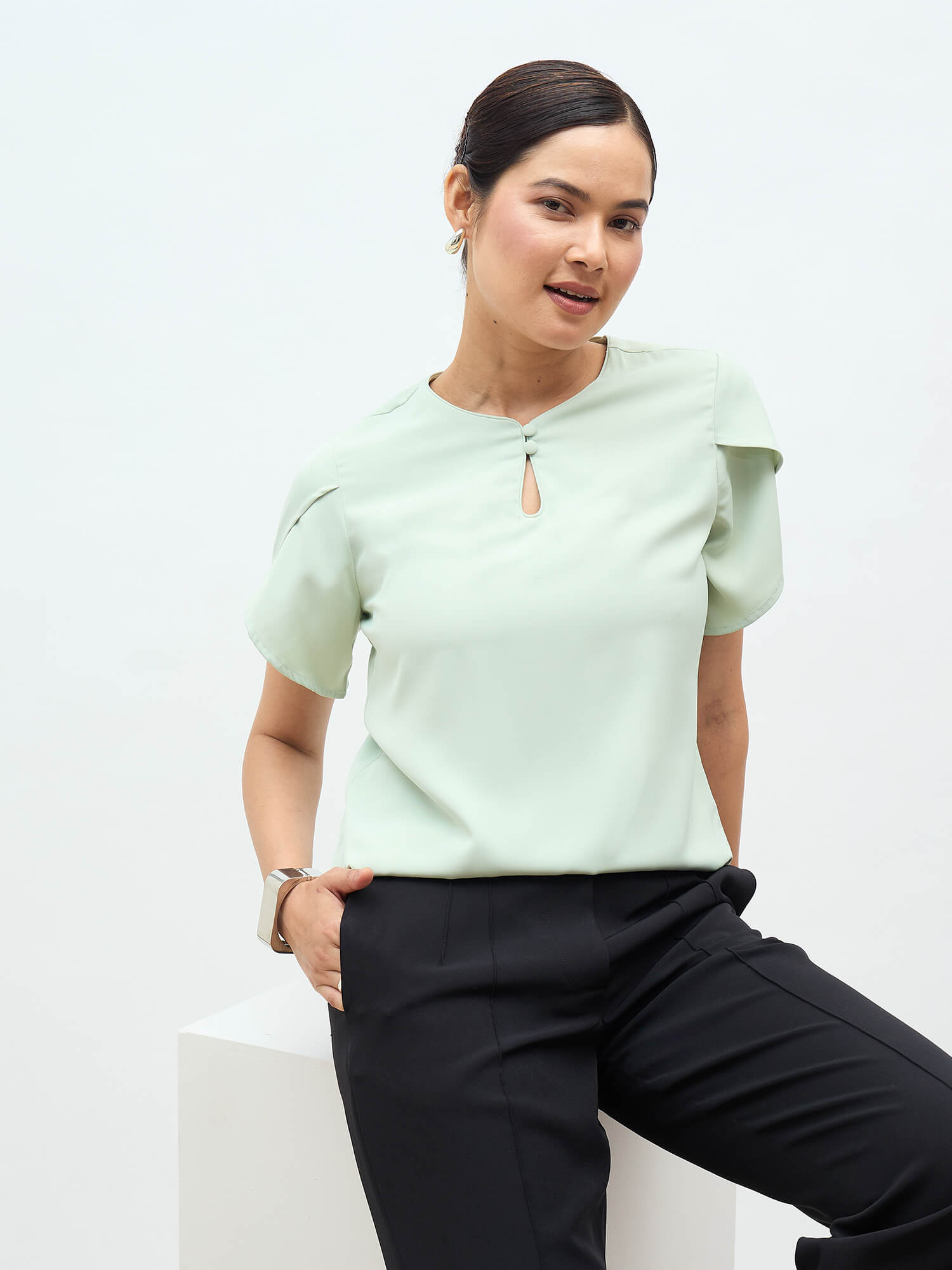 Belma Petal Sleeves Top-Mint Green