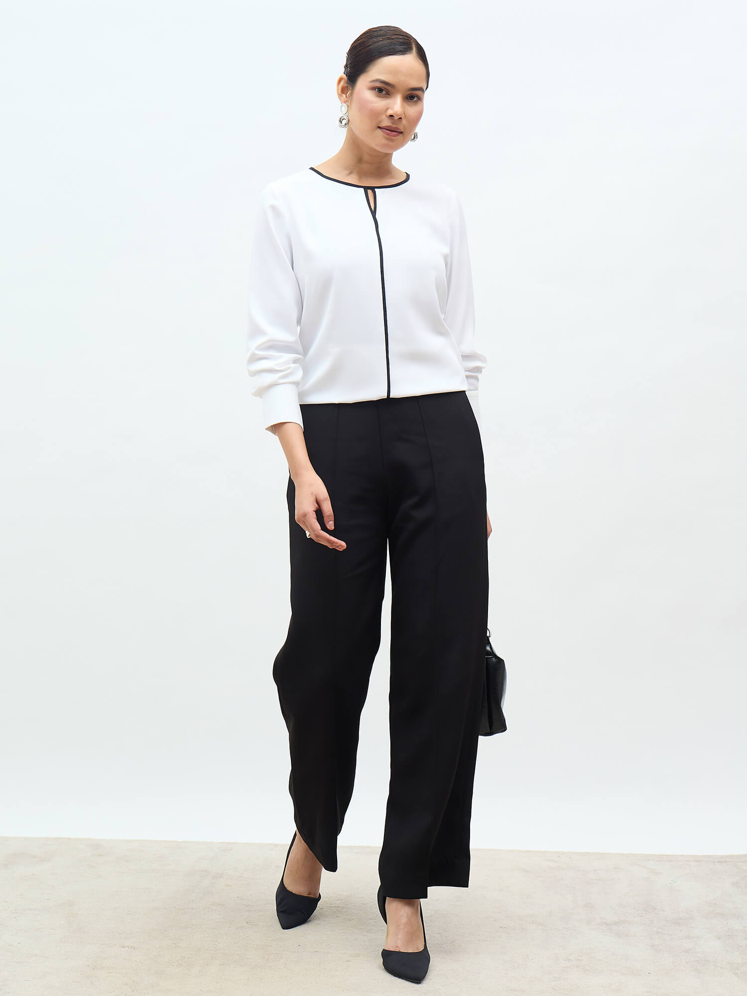 Agate Contrast Piping Top-White