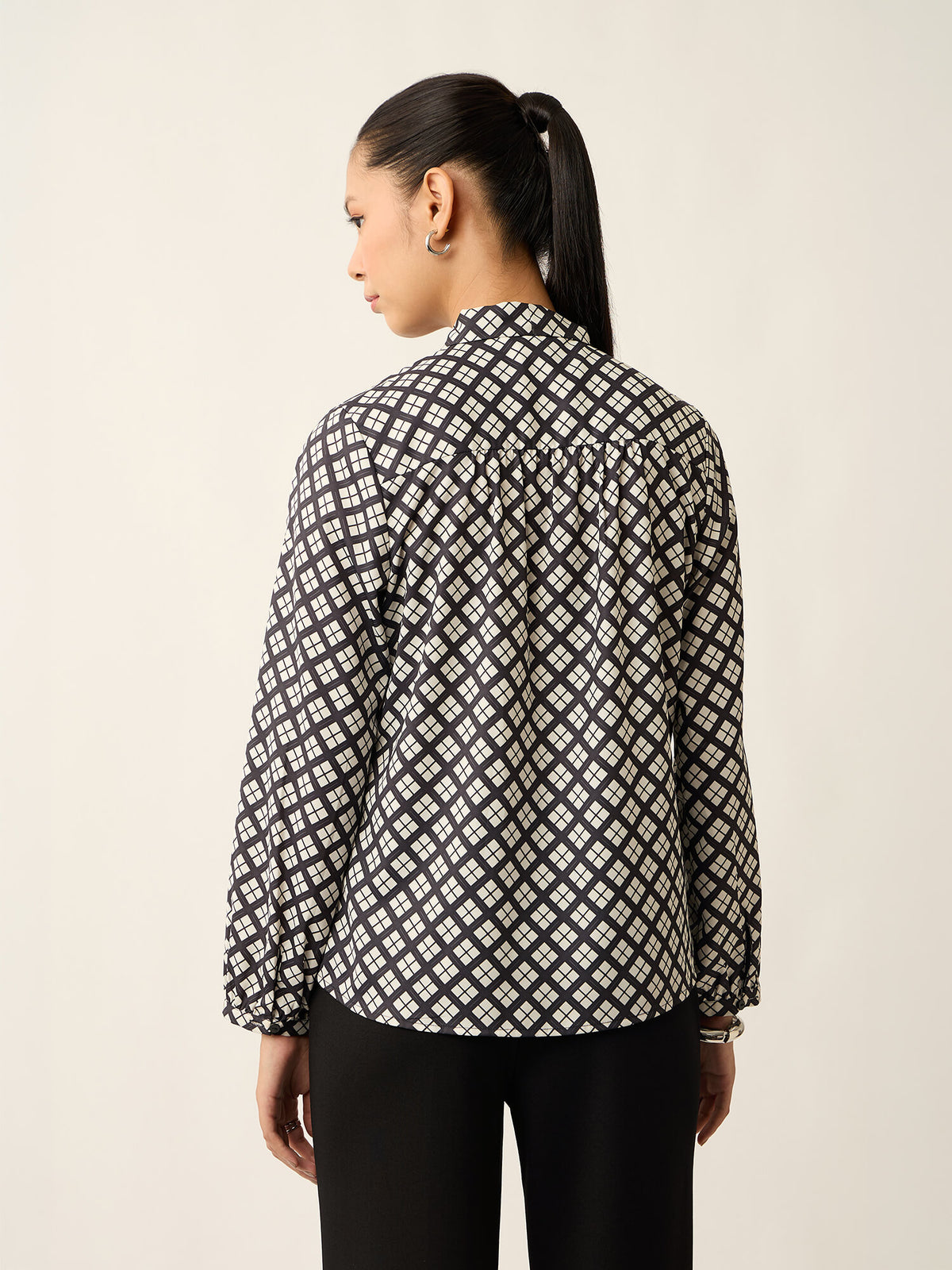 Polly-Cubical Print Neck Tie Printed Top-White