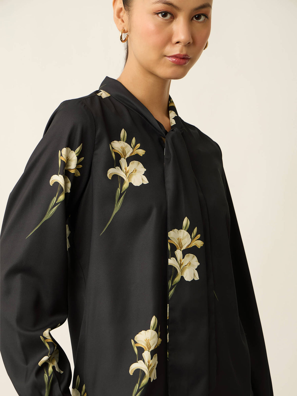 Polly-Tulip Print Neck Tie Printed Top-Black