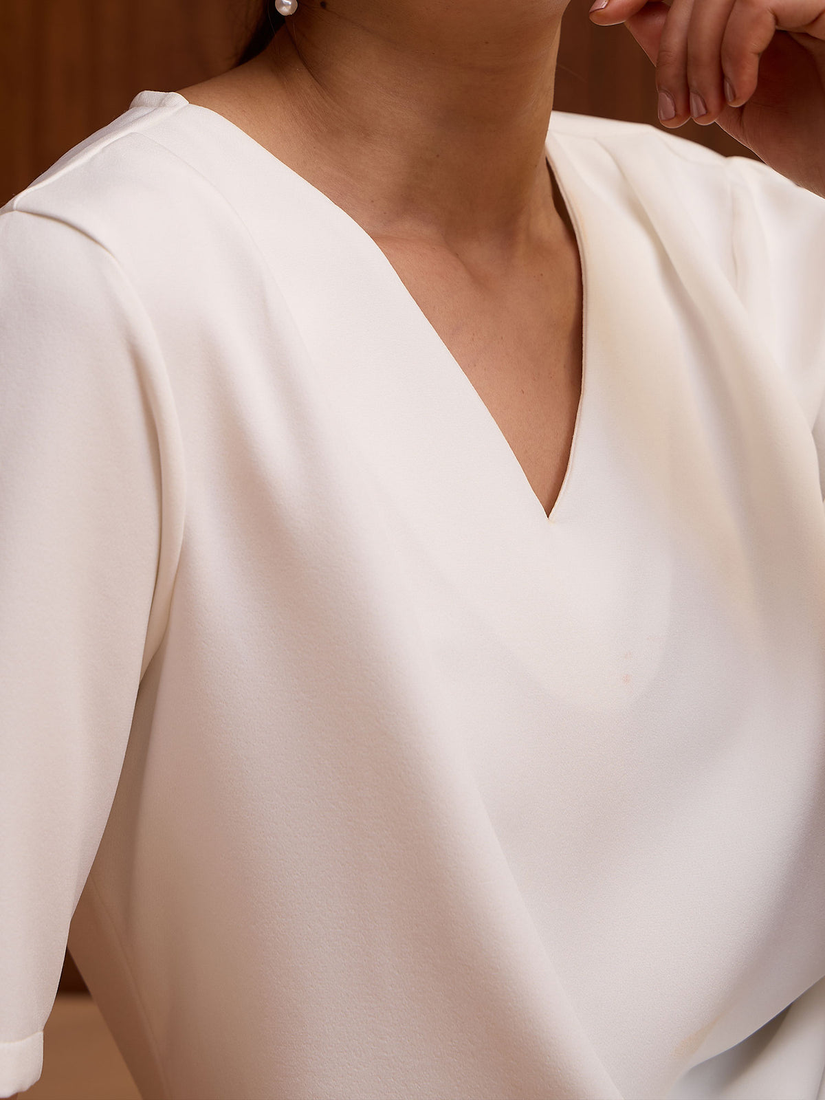 Genteel V-Neck Top-White