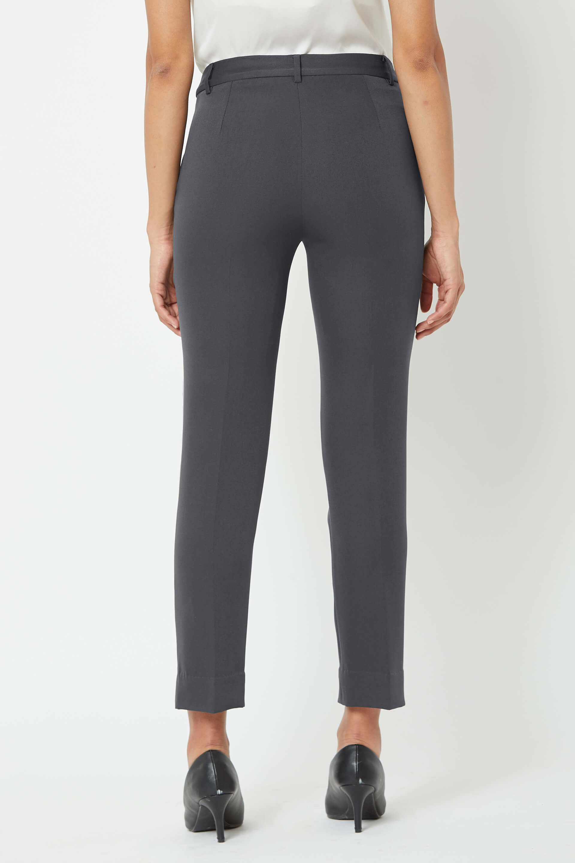 Earnest-Grey Mid Rise Slim Pants - Grey
