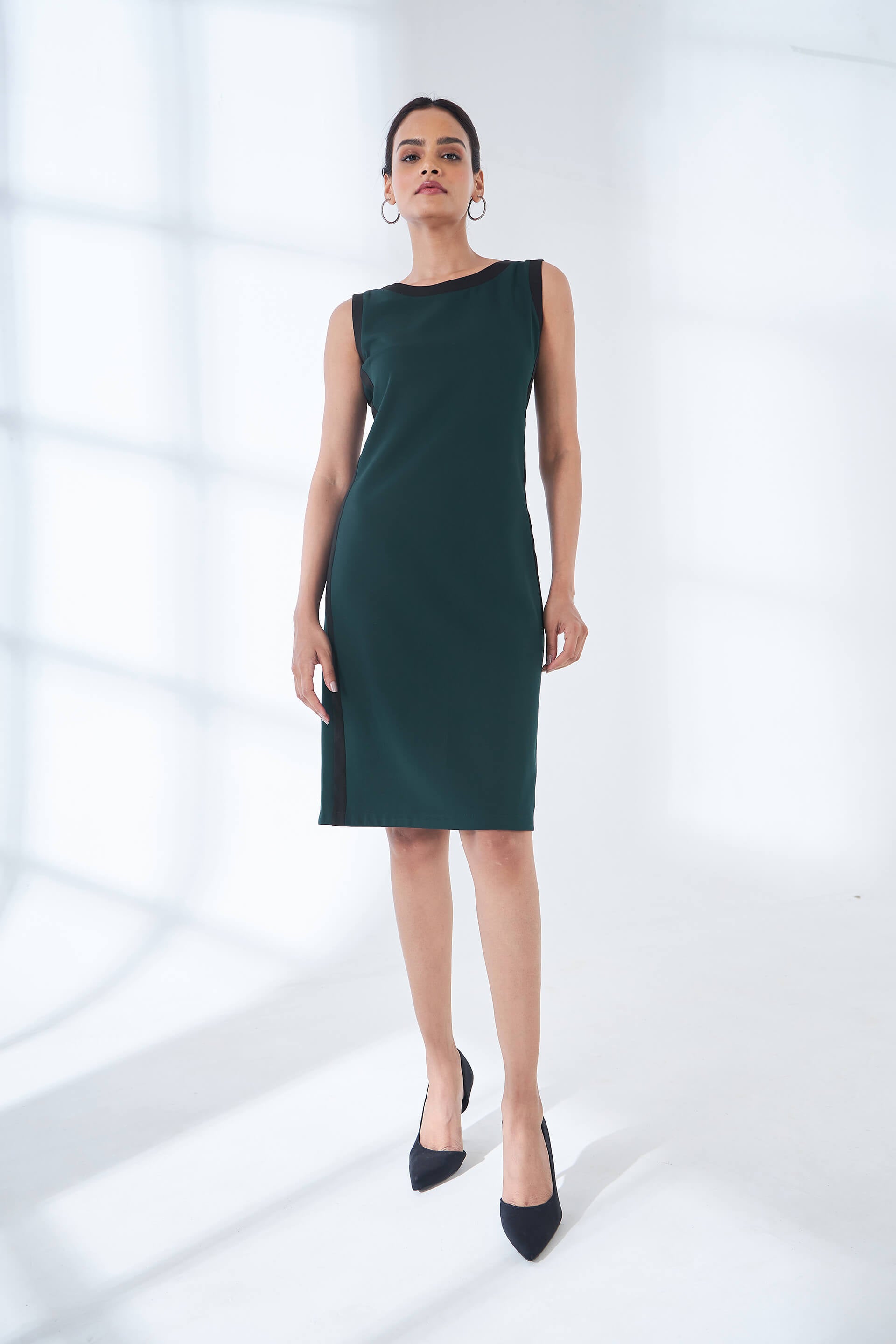 Dark green sheath dress hotsell