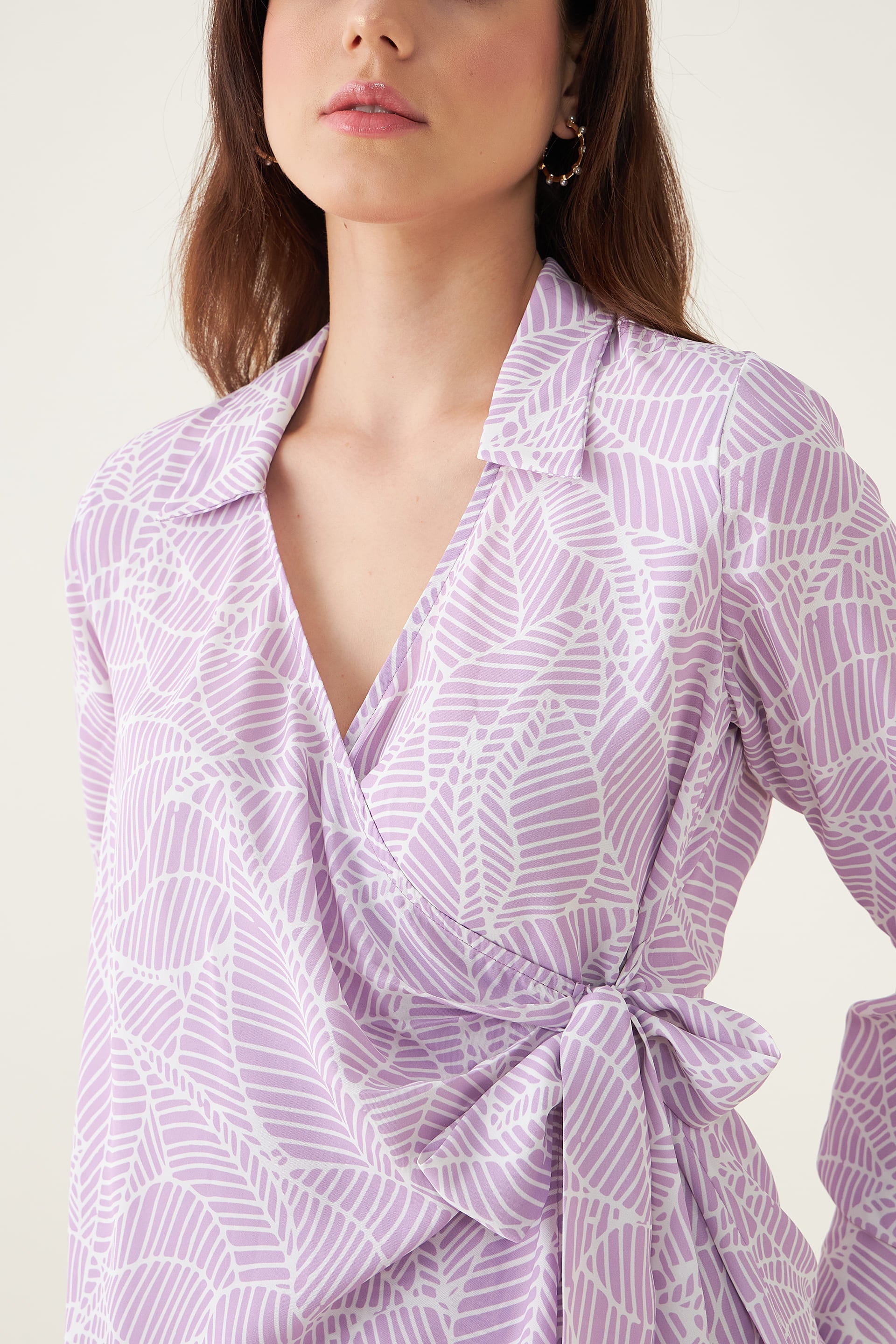 Wonderland Co-ord Set Tropical Co-Ord Set - Lilac/White