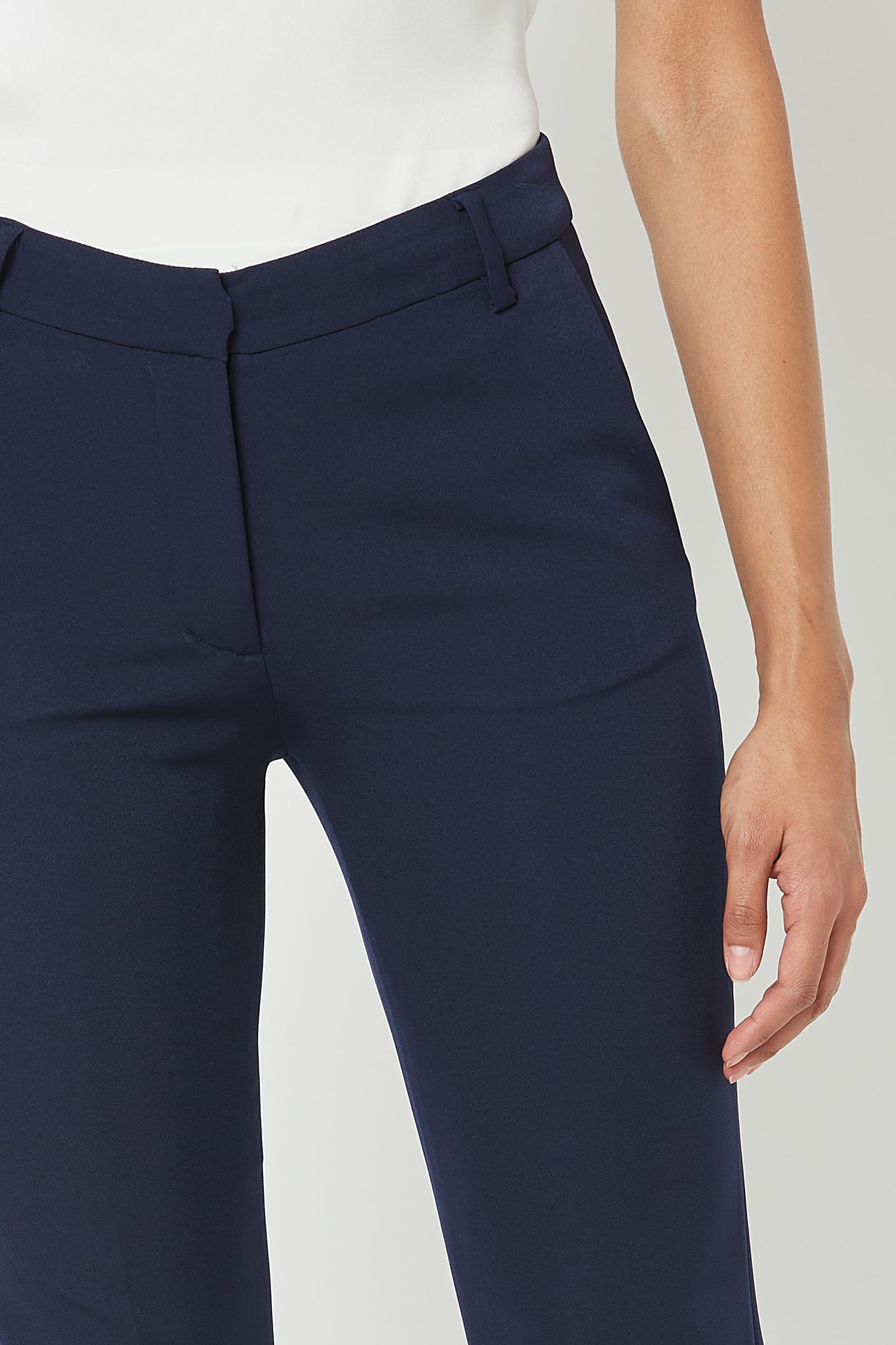 Earnest Mid Rise Slim Pant - Navy Blue