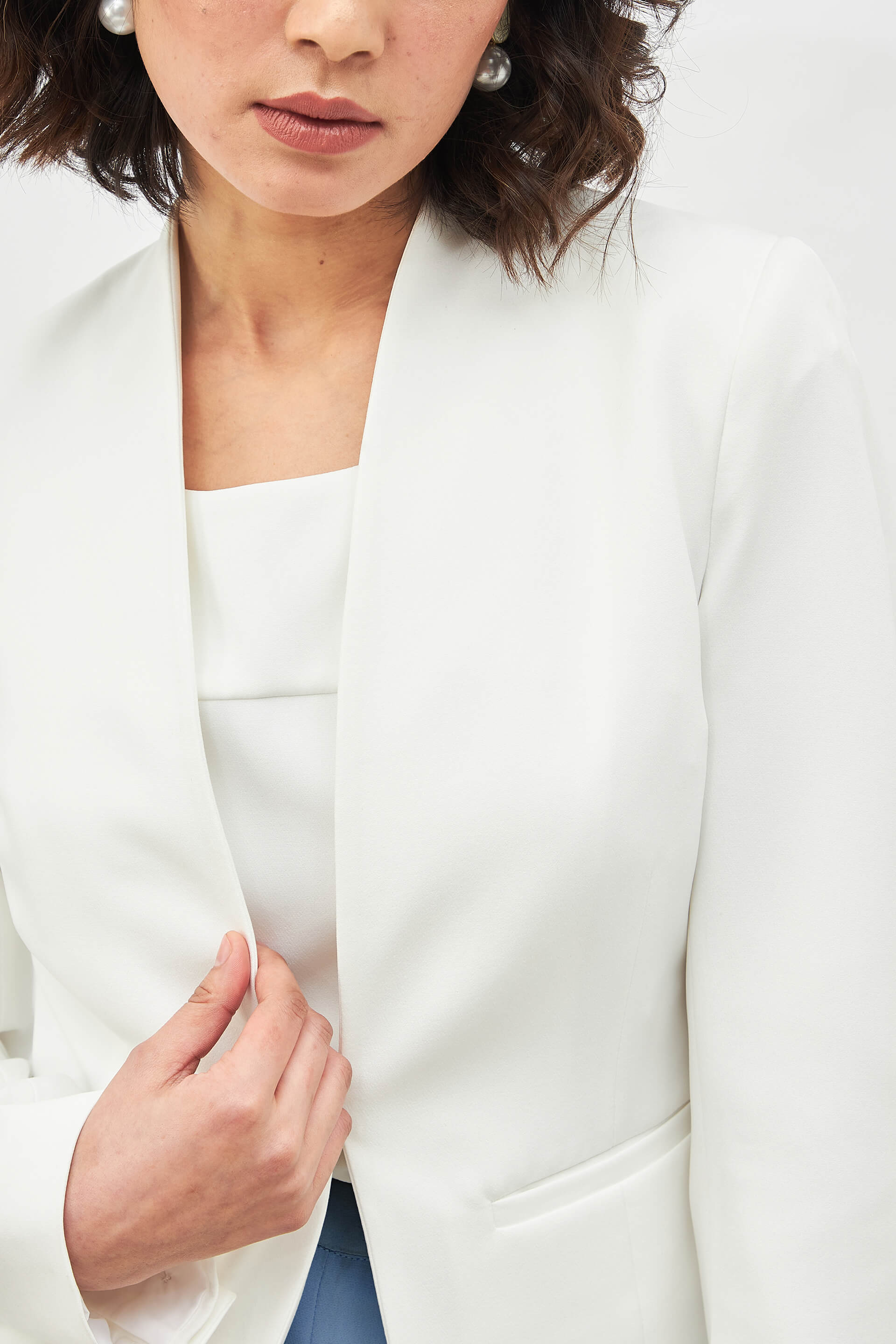 The Minimalist Azure Look