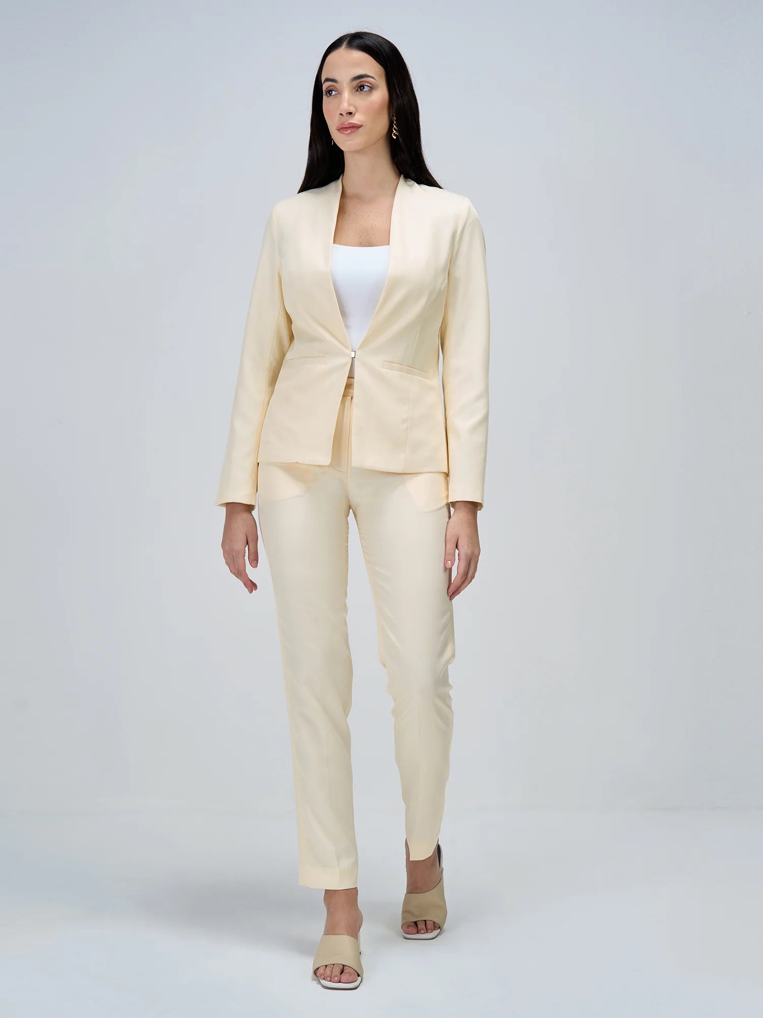 Witty Clean Front Blazer-Cream