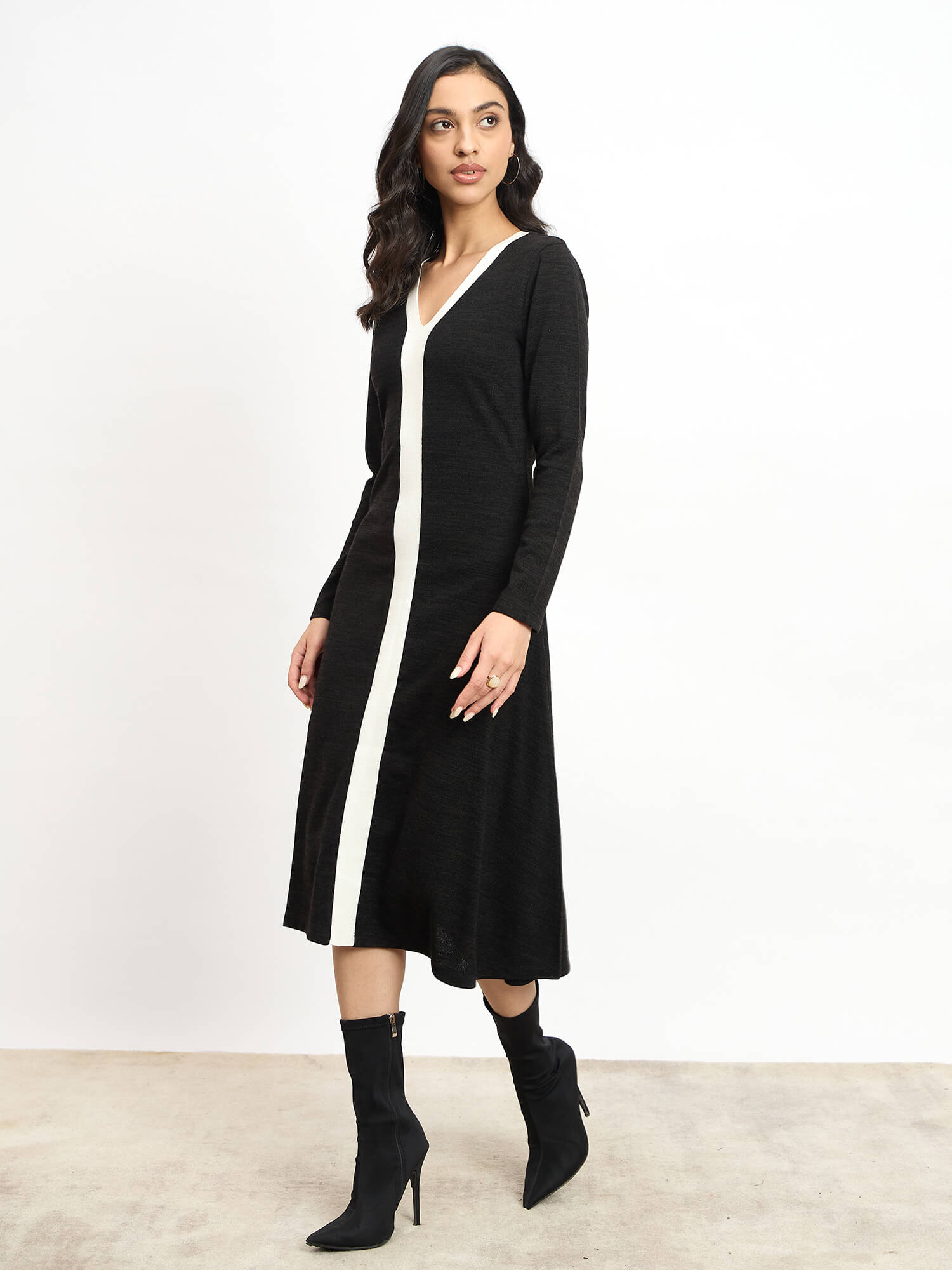 Katherine Color-block Fit and Flare Dress - Black