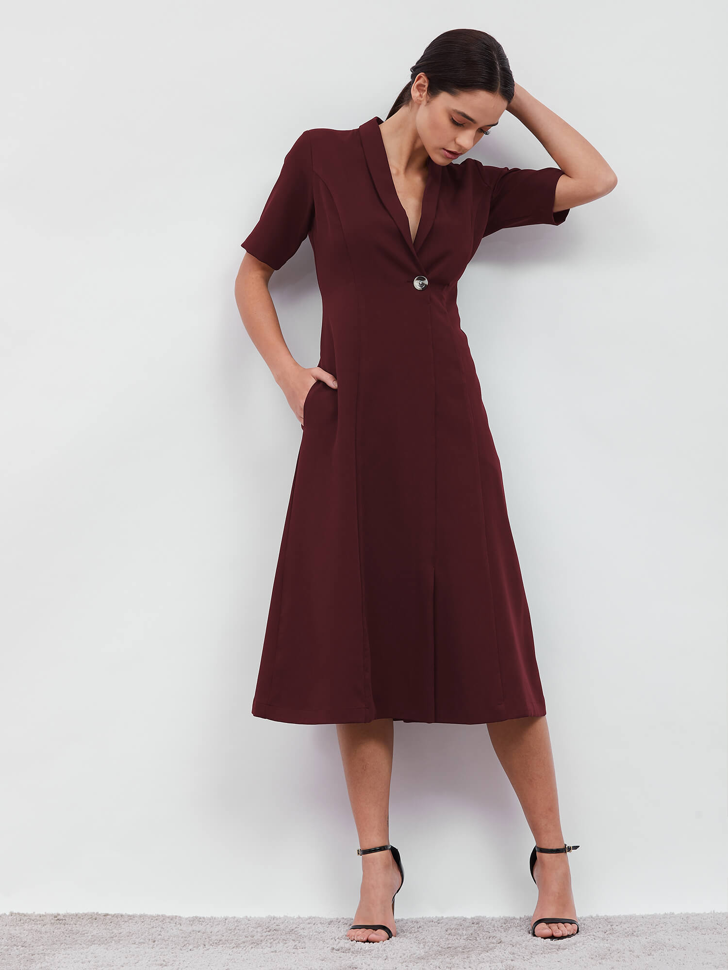Stalwart Shawl Collared Dress - Maroon