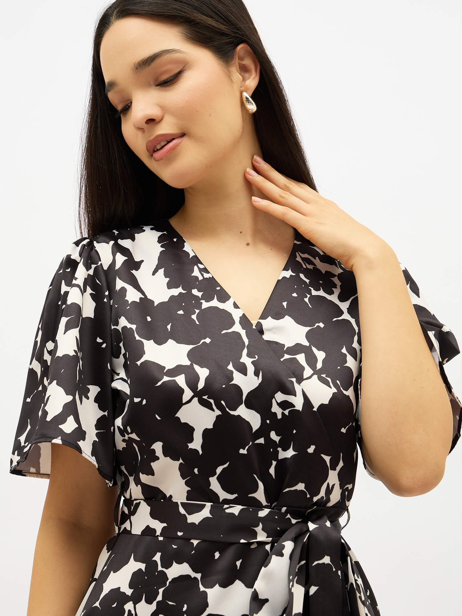 Juvina Faux Overlap Dress-Black &amp; Ivory