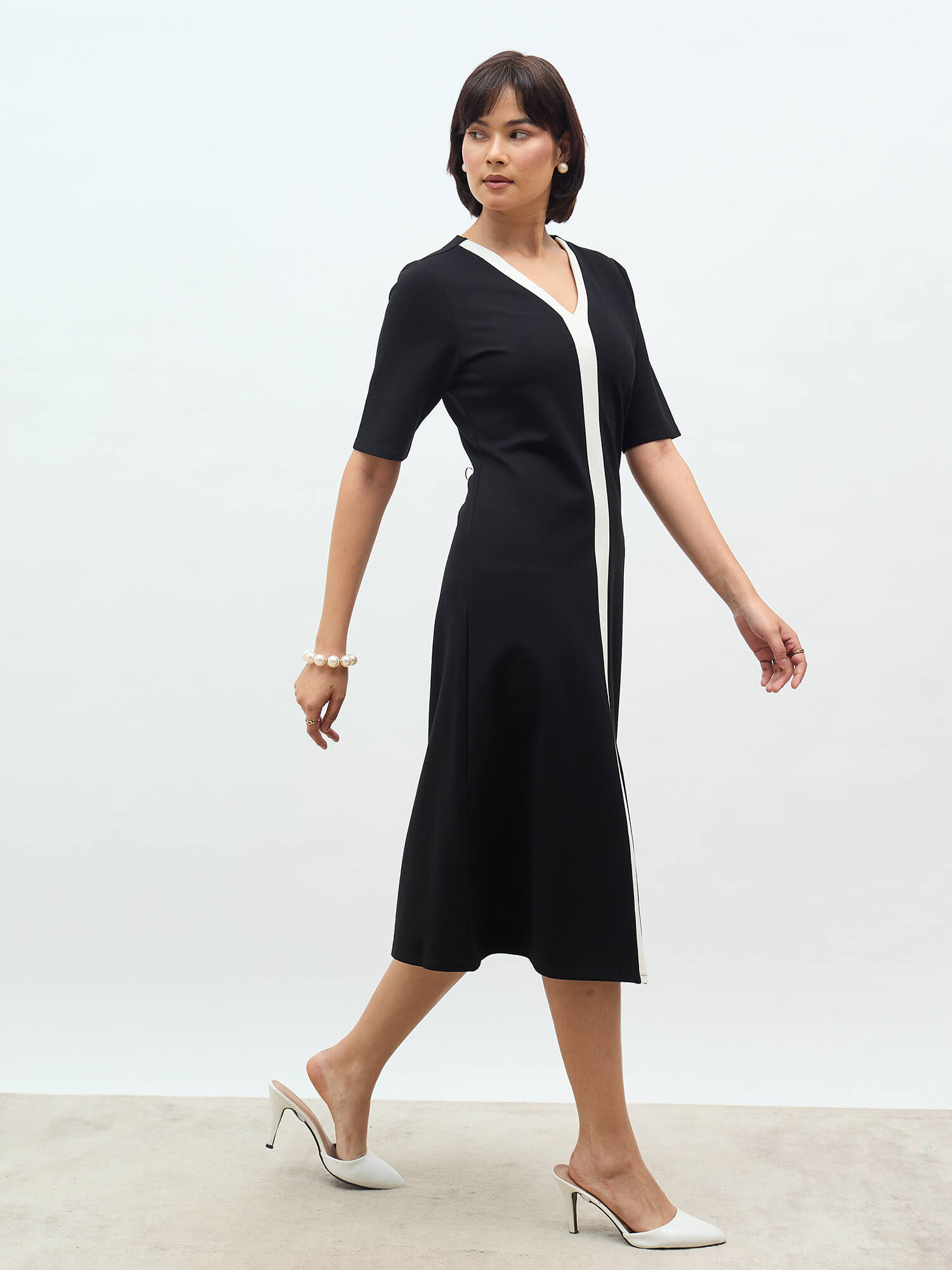 Astraea Contrast Panel Dress-Black