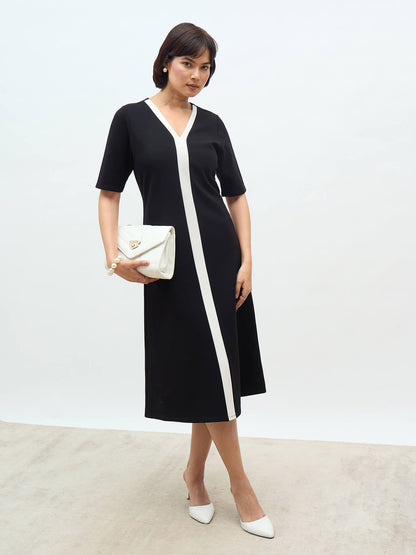 Astraea Contrast Panel Dress-Black