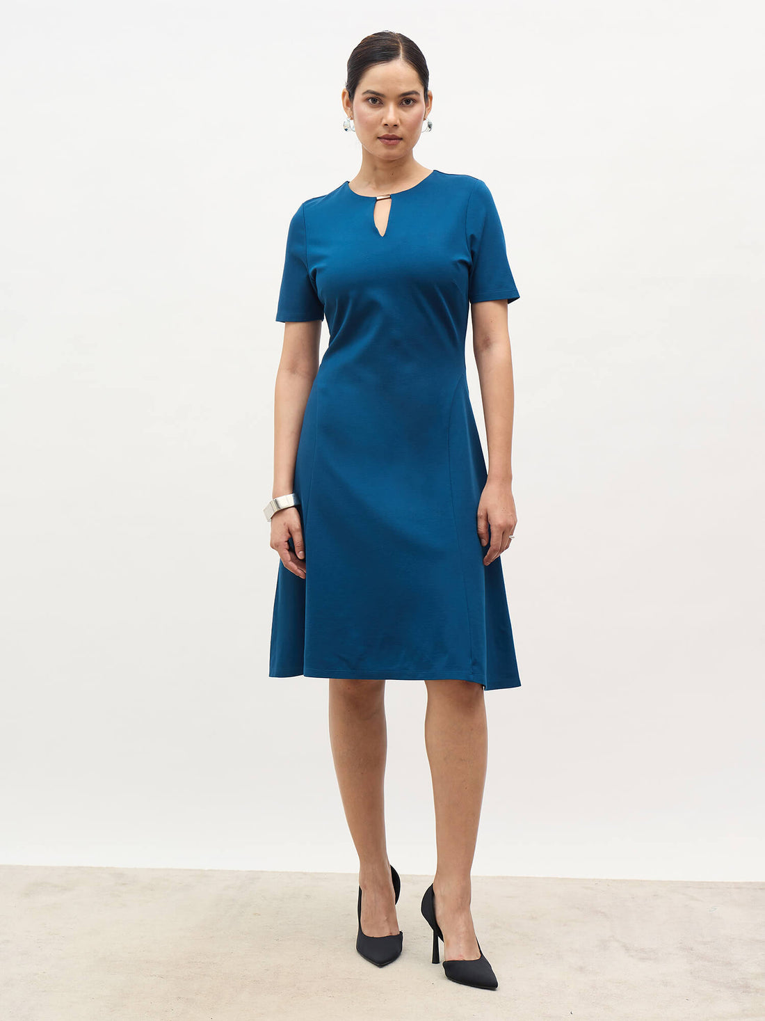 Laurelina Keyhole Trim Detail Dress-Teal