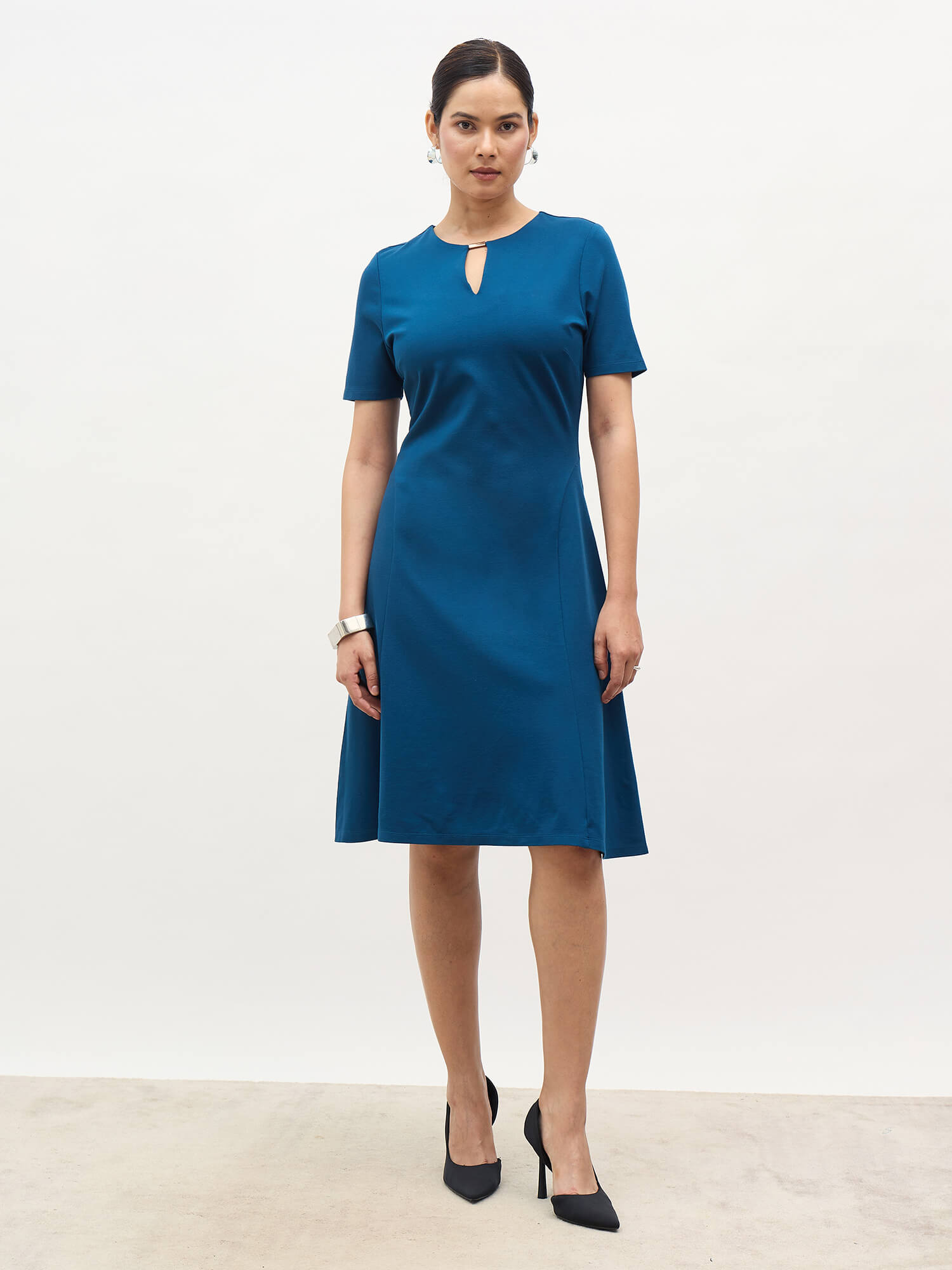 Laurelina Keyhole Trim Detail Dress-Teal