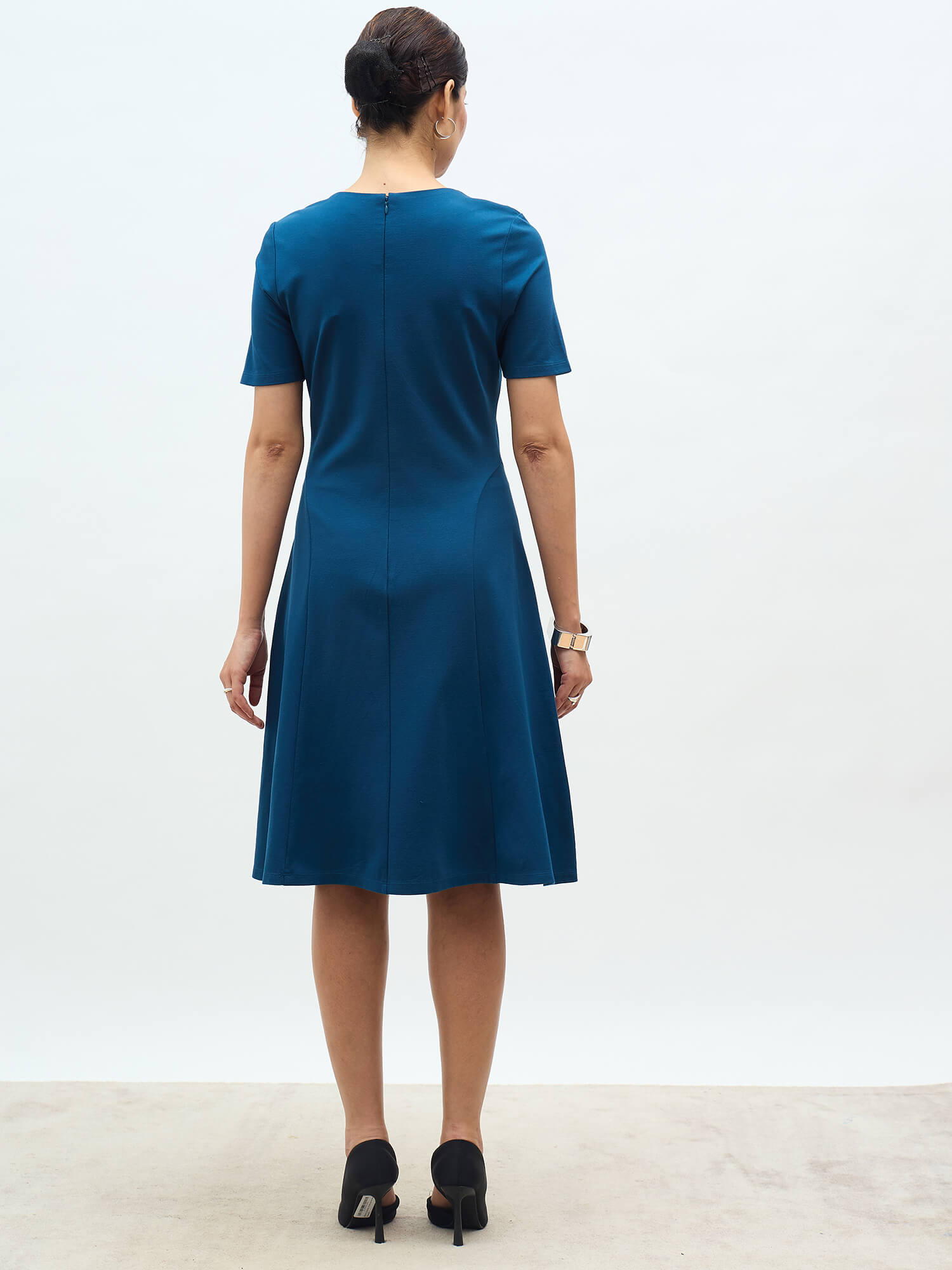 Laurelina Keyhole Trim Detail Dress-Teal