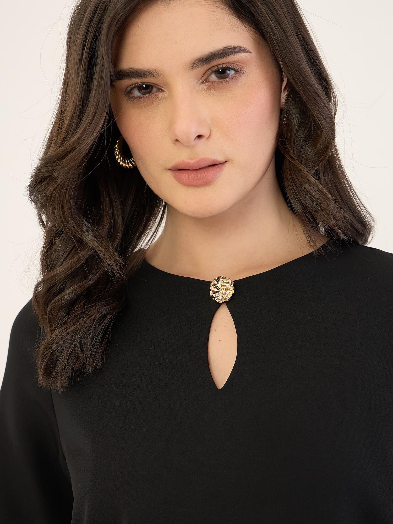 Frances Shift Dress with Keyhole Detail -Black