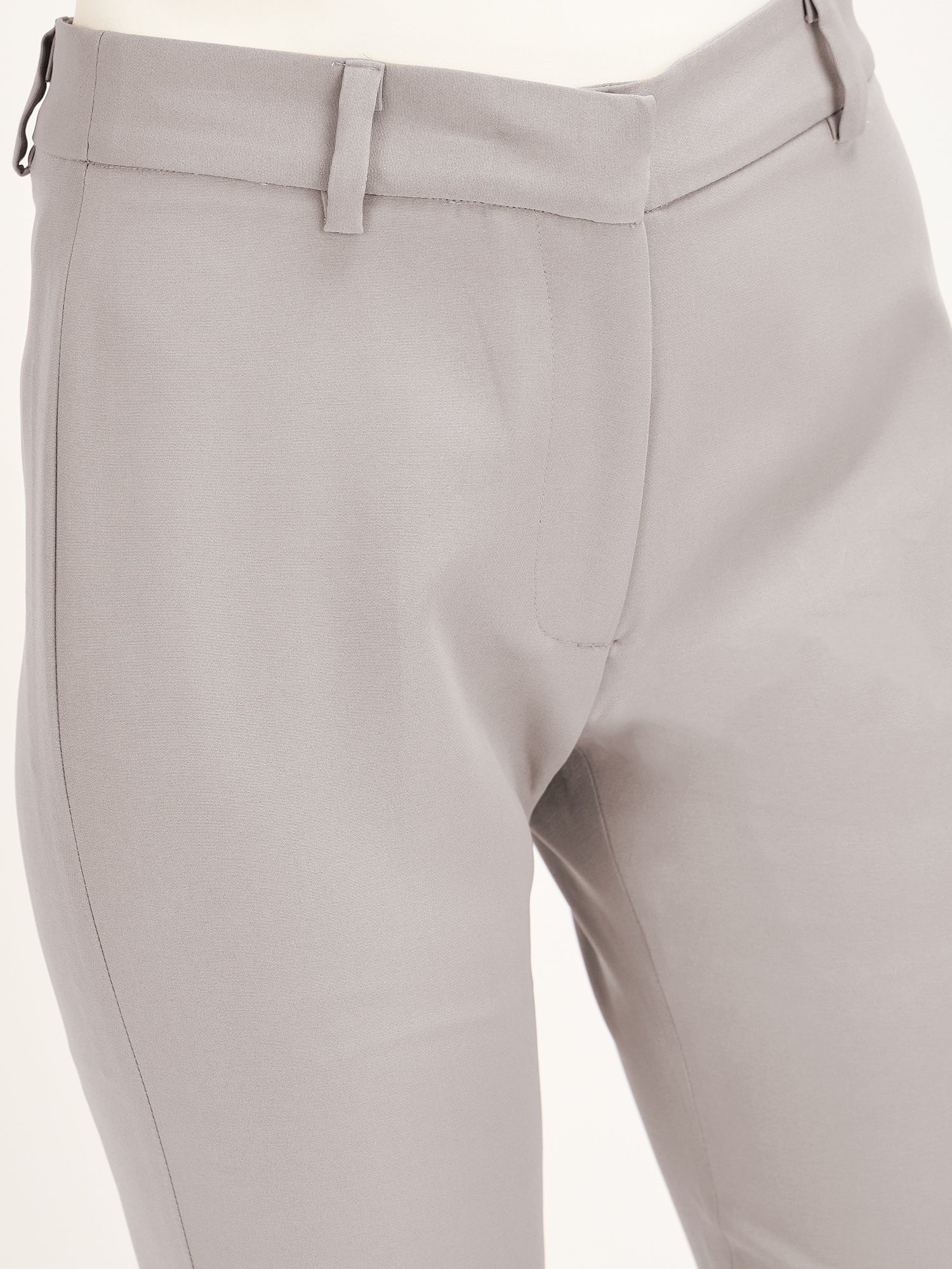 The Linear Luxe Look