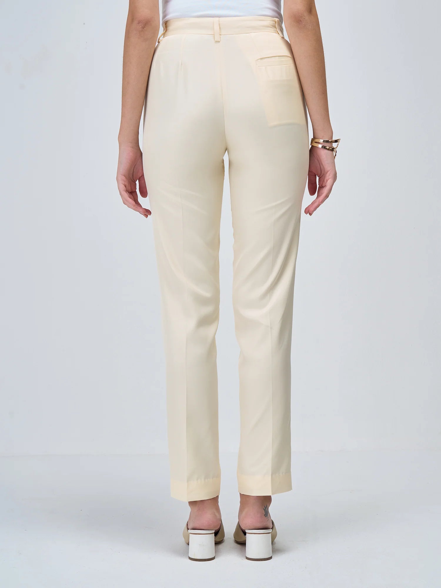 Lumi Mid Rise Slim Fit Trousers-Cream