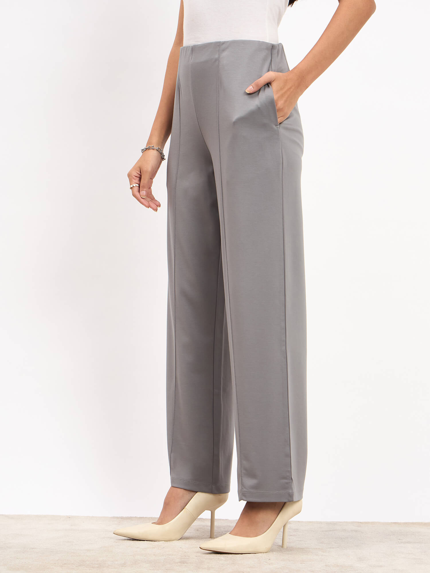 Fanny Pull on Straight Pants - Grey