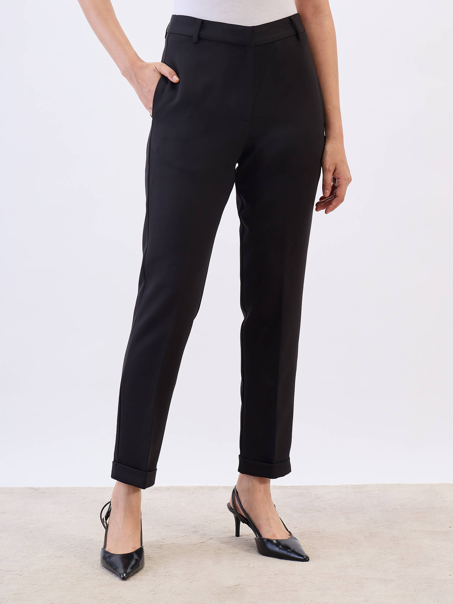Lester Slim Fit Mid Rise Pant-Black