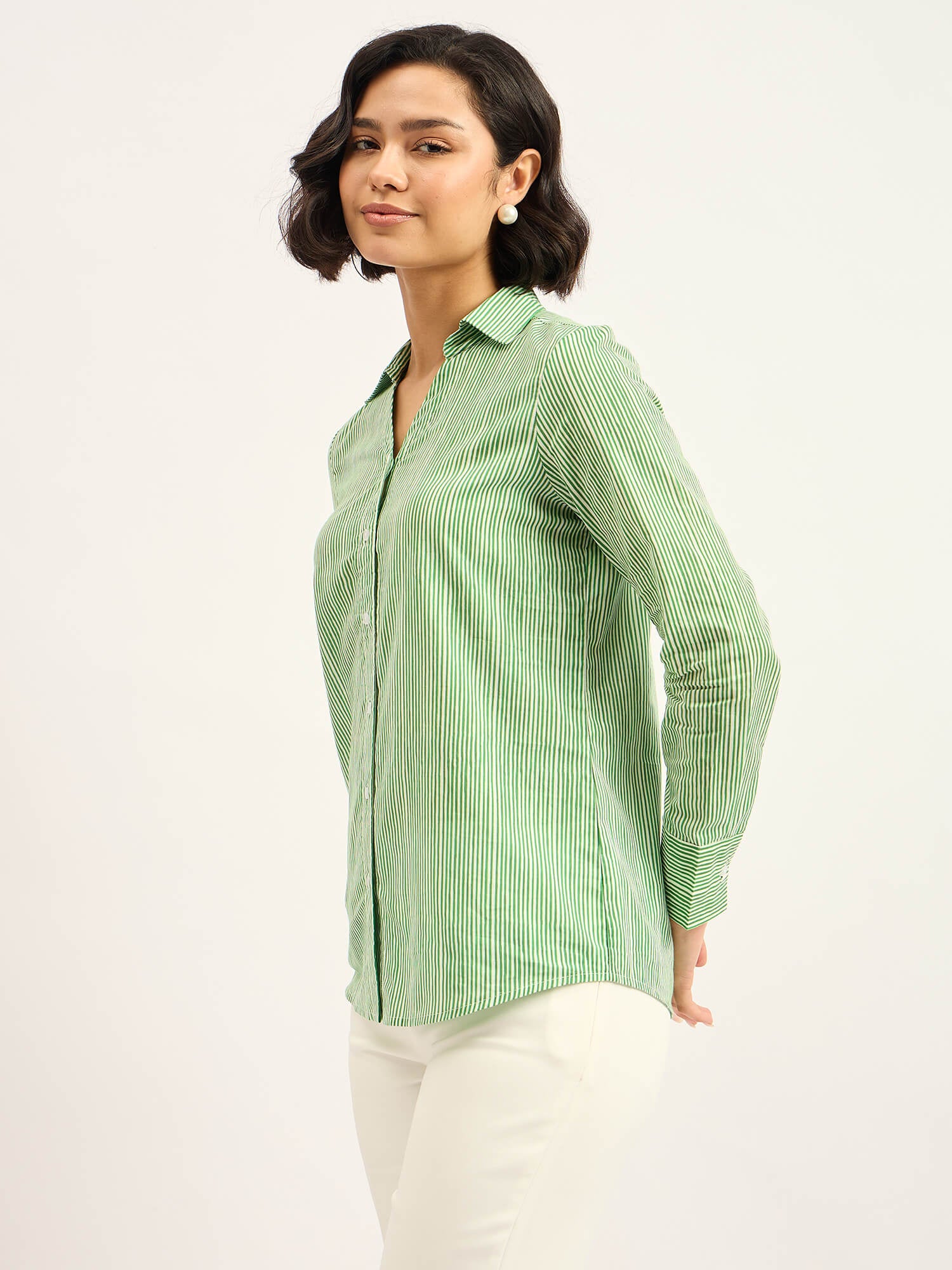 Gressa V-Neck Shirt - Green & White