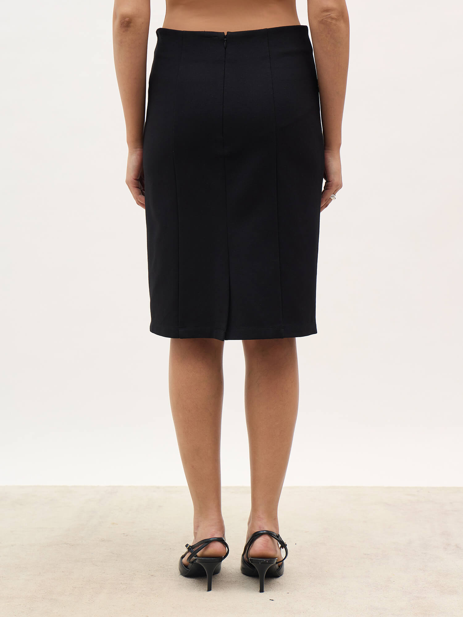 Virelly Button Detail Slim Fit Skirt-Black